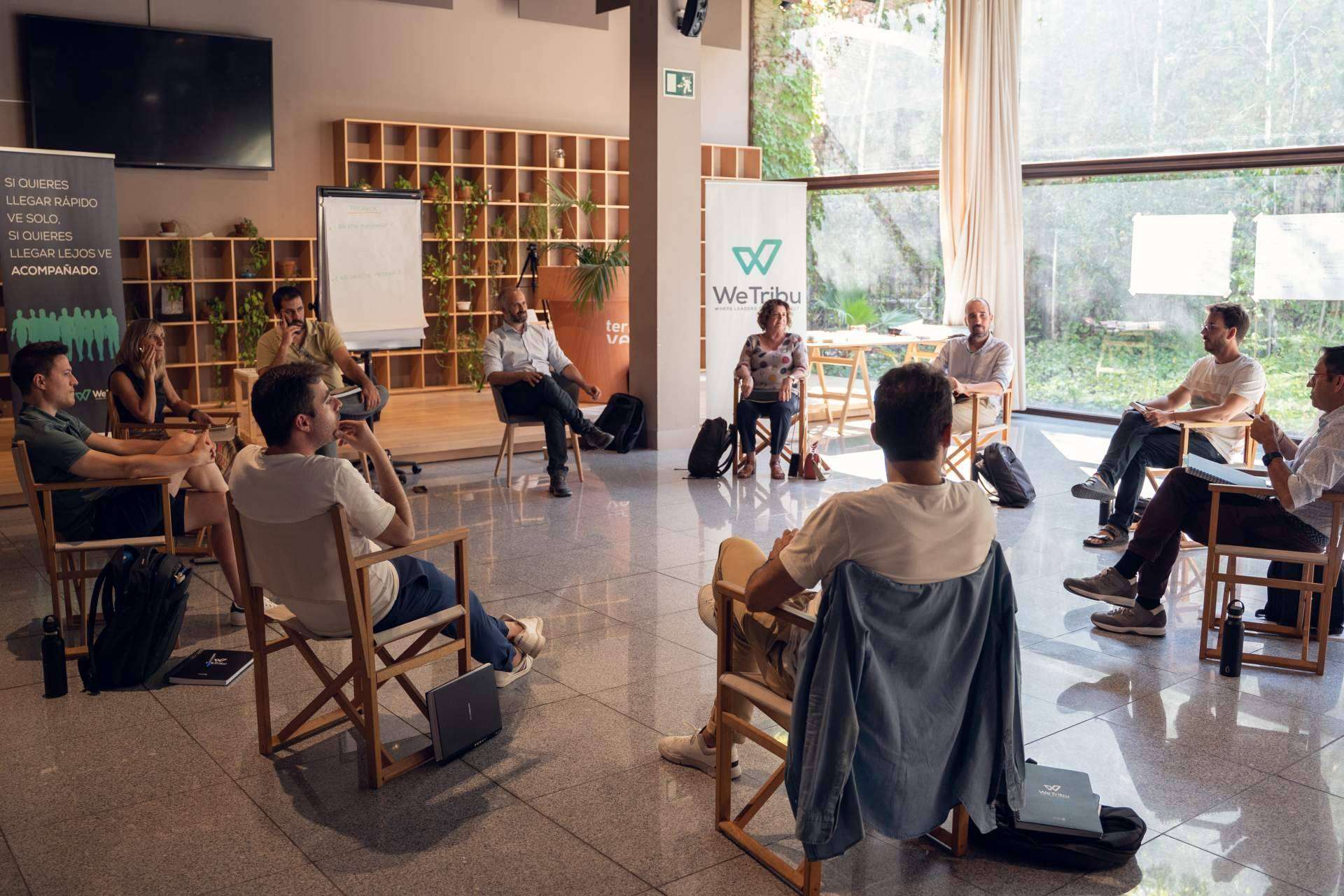 La importancia del acompañamiento entre pares en el ámbito empresarial