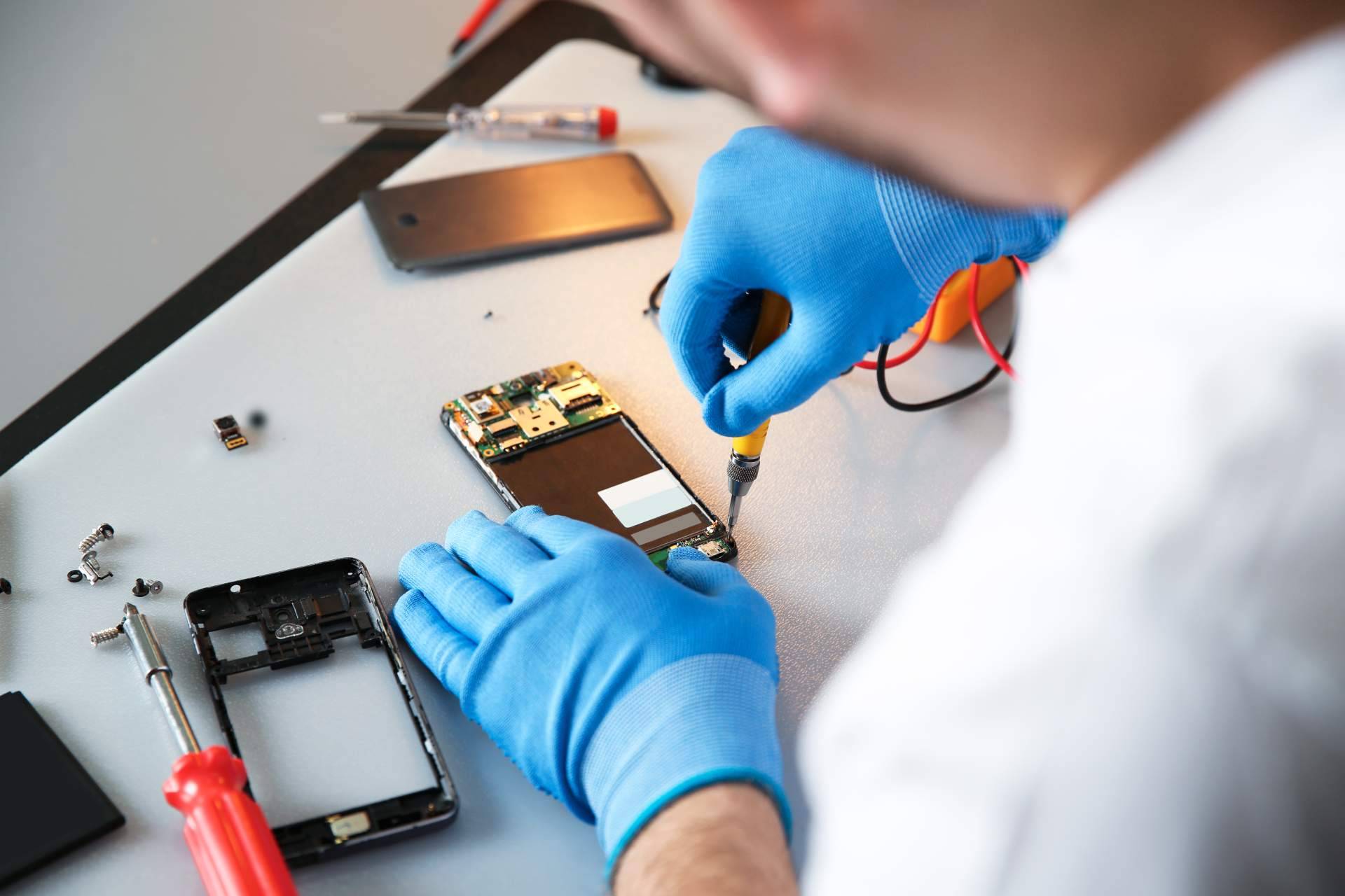 Mundo del Móvil, la solución rápida y eficiente para reparar un teléfono móvil en casa o en tienda