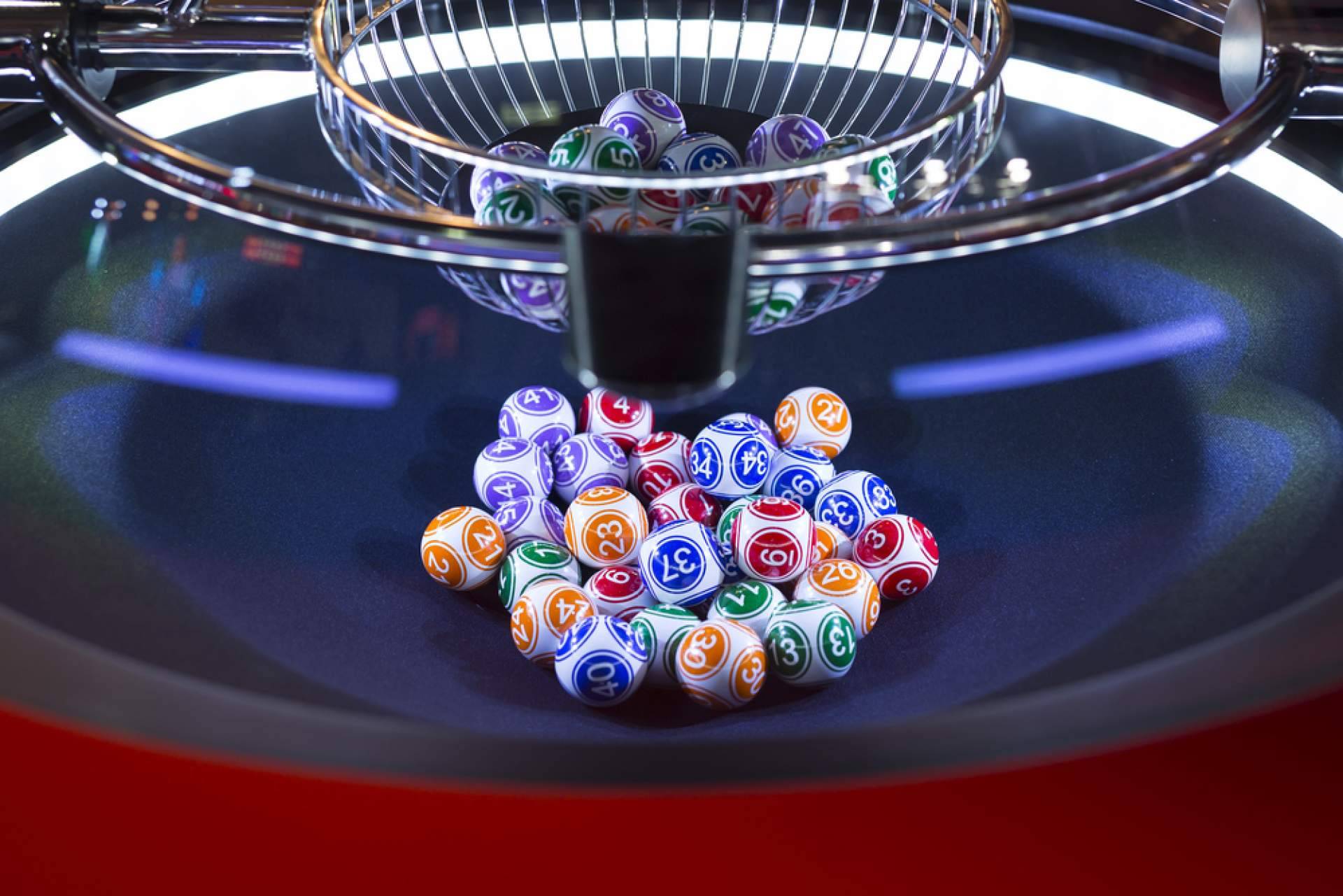 ¿Cuáles son los beneficios de jugar al bingo en personas mayores?, por ASEJU