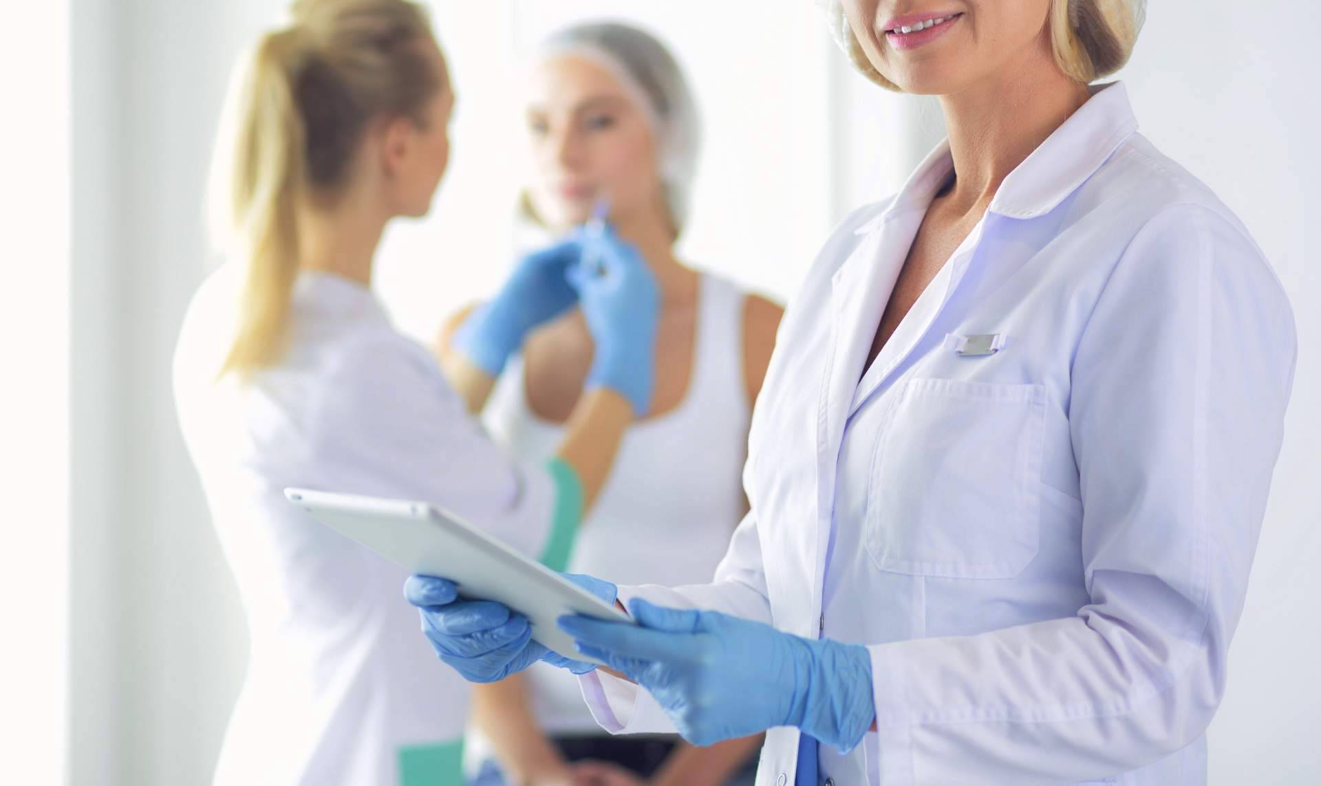 Especialistas en medicina estética no invasiva y resultados sobresalientes, en la clínica AnaBoss