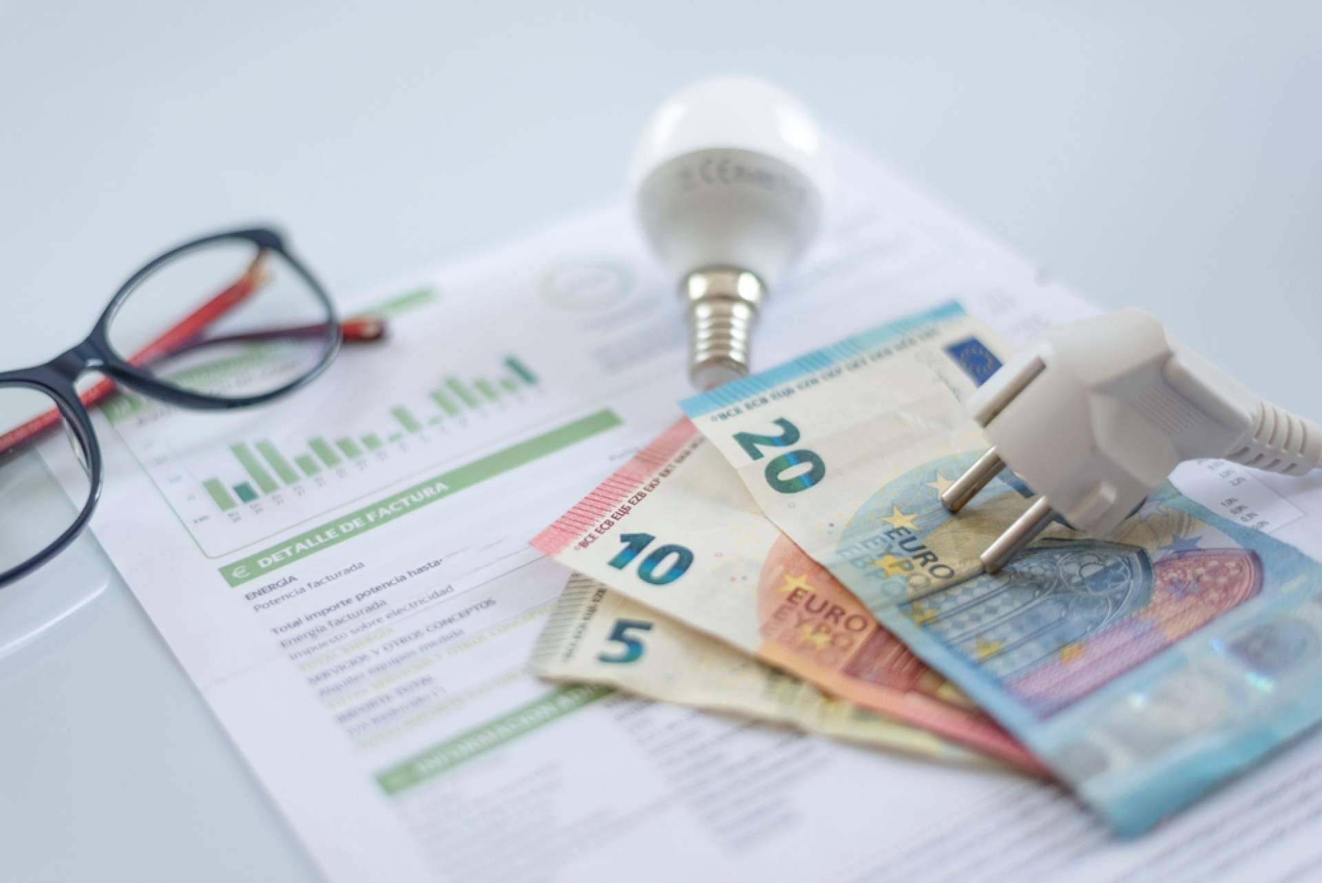 Conocer el precio de la luz hora a hora con Apaga Luz