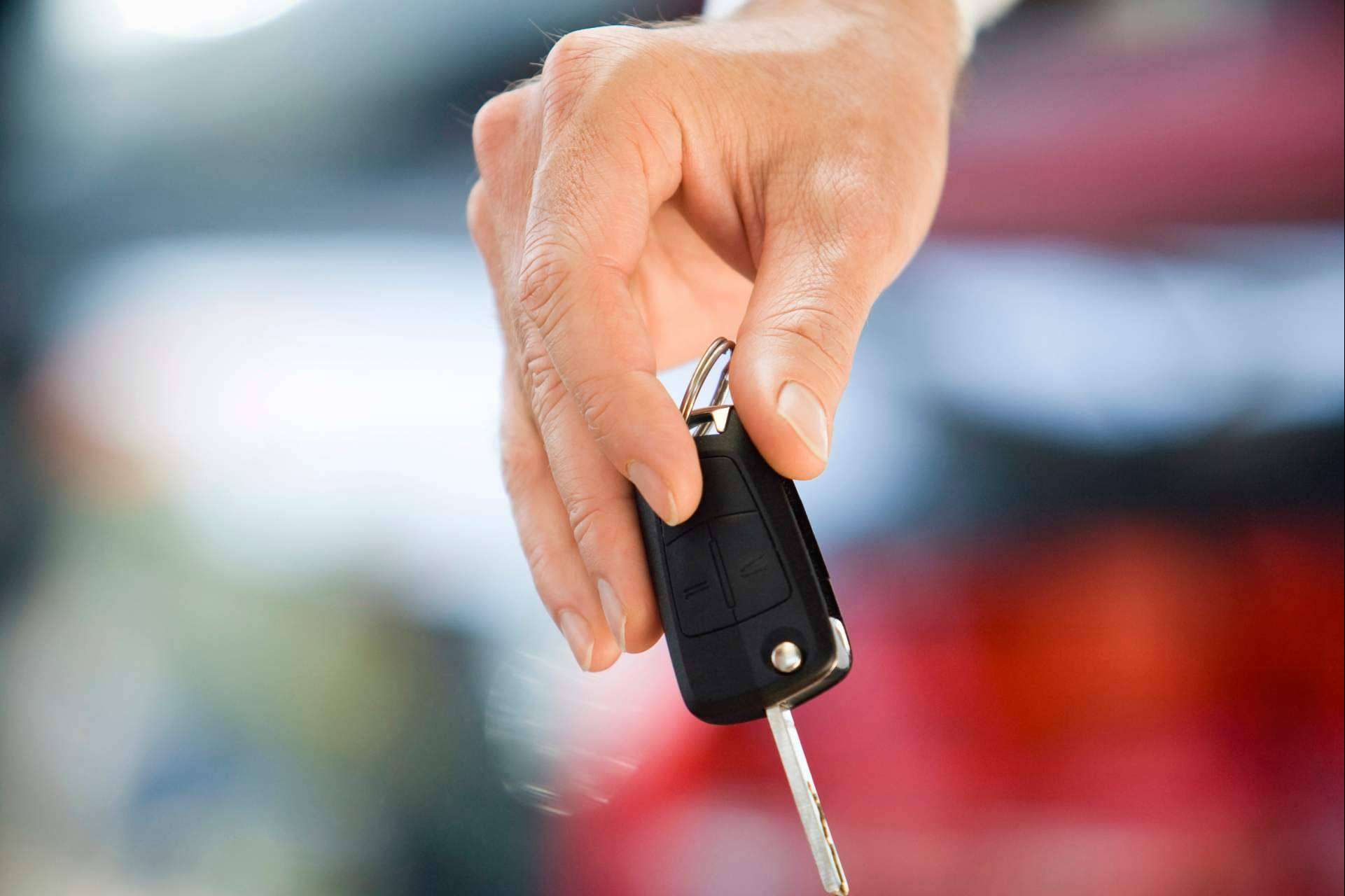 Recomendaciones de autoescuelas baratas Madrid para sacarse el permiso de conducir B