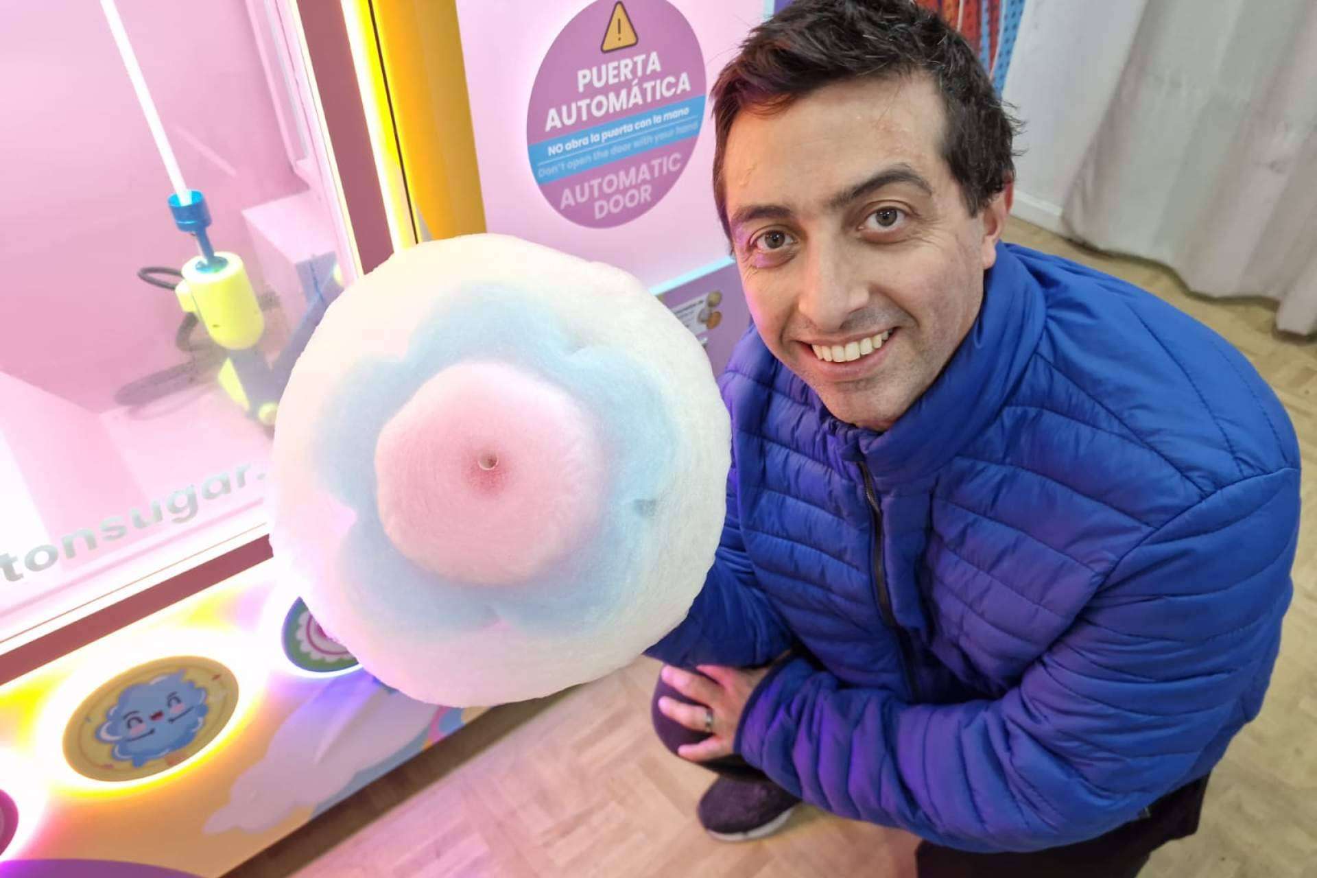 Las máquinas de algodón de azúcar robóticas que ofrece Cotton Sugar como modelo de negocio
