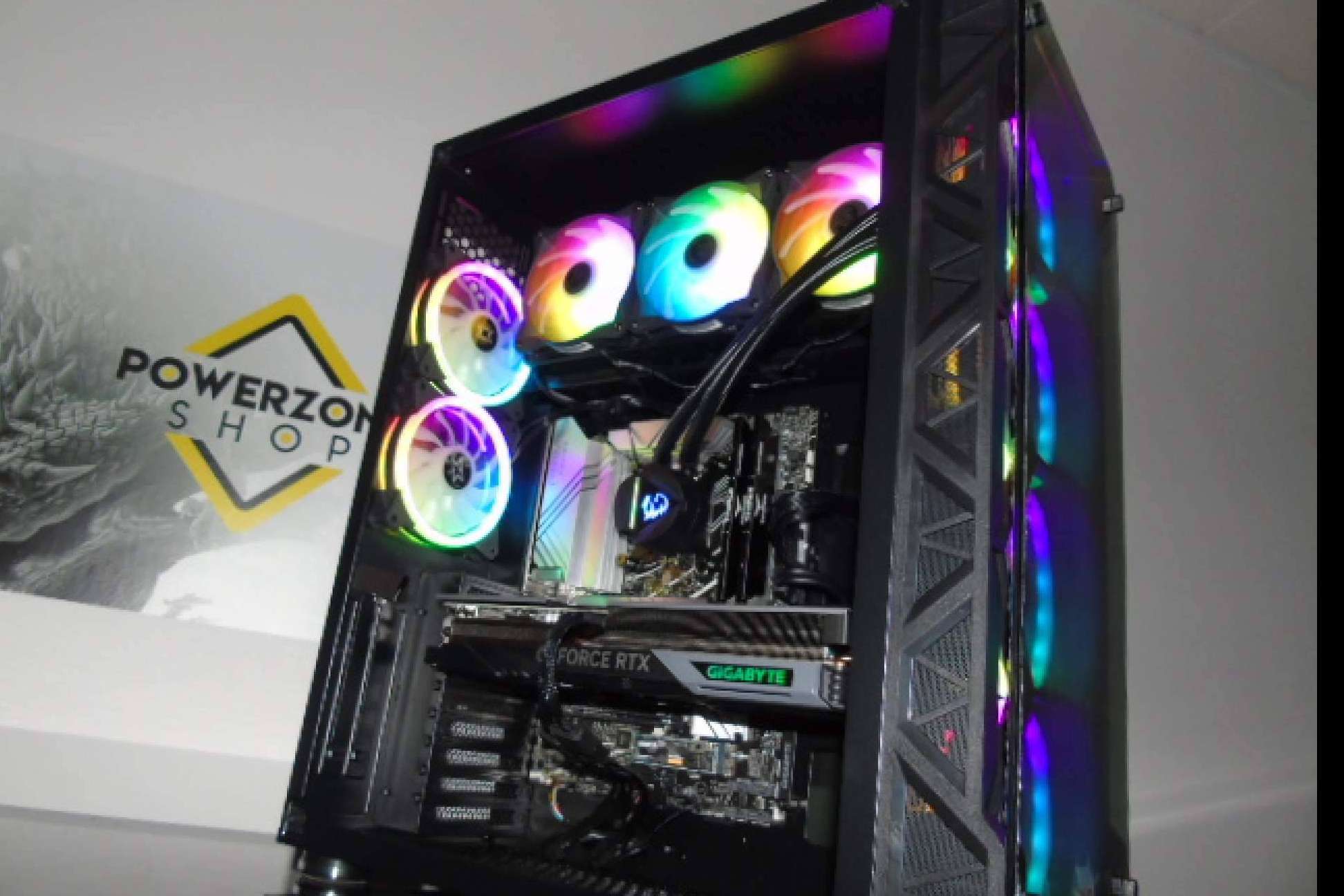 En PowerZone, gamas de PC para todos