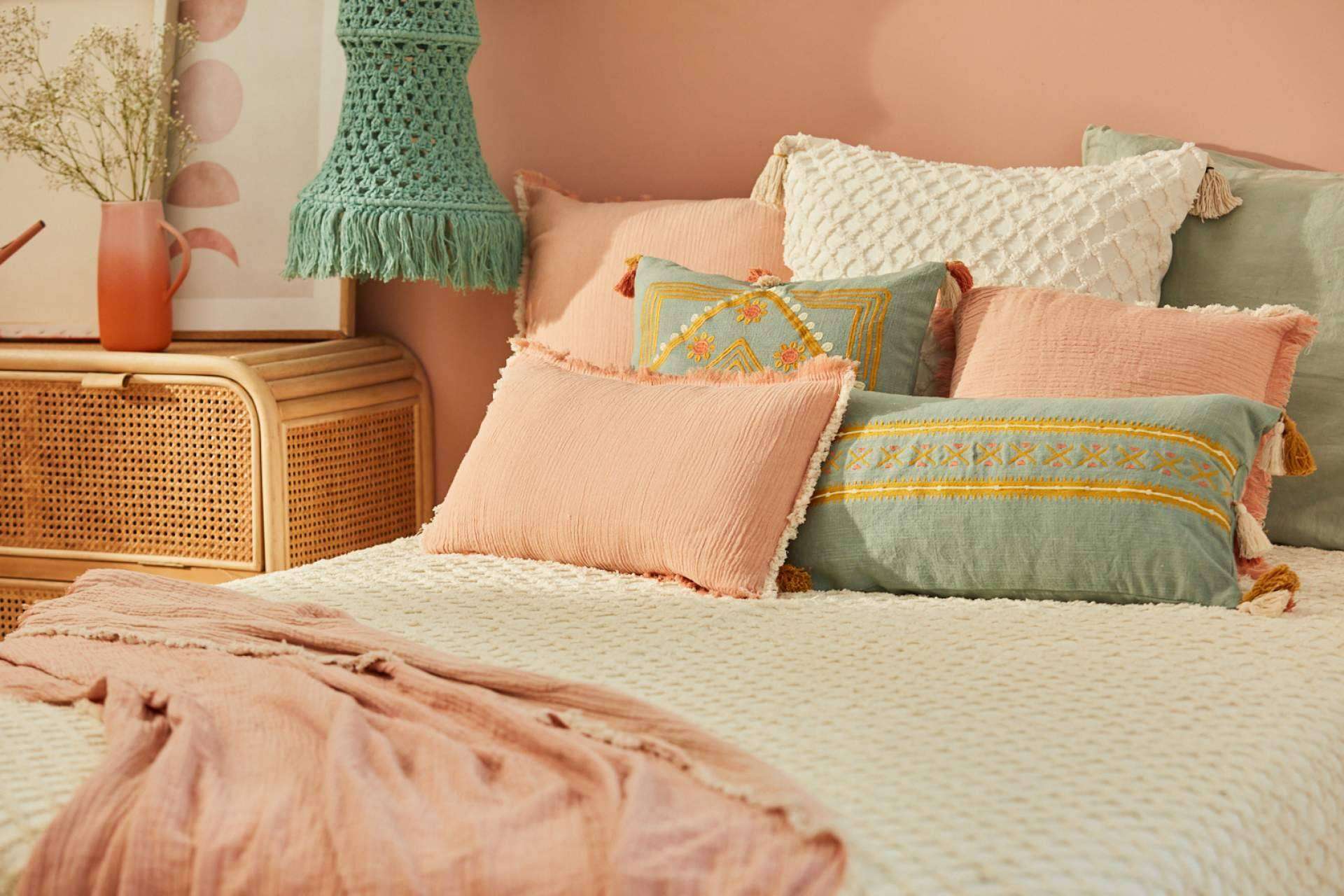 Los cojines decorativos para cama con diseños exclusivos y de excelente calidad de Calma House