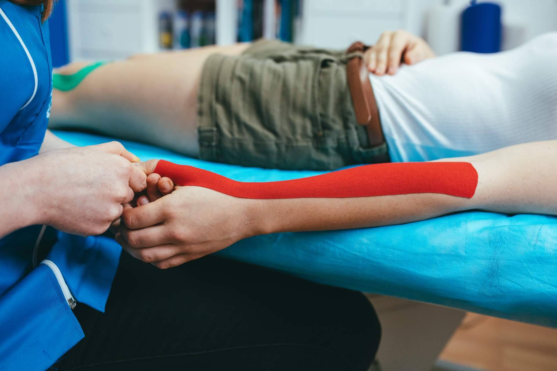 Miofor ofrece formación en vendaje neuromuscular para el ámbito deportivo