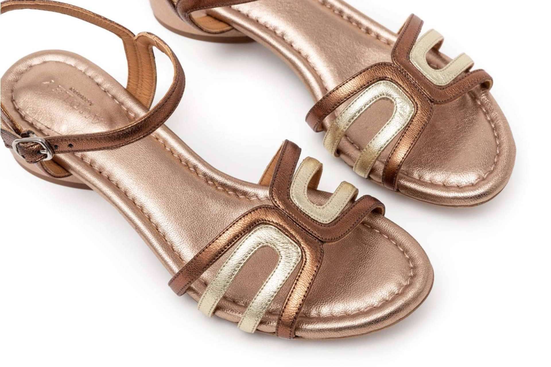 Una marca que diseña zapatos para verano Audley
