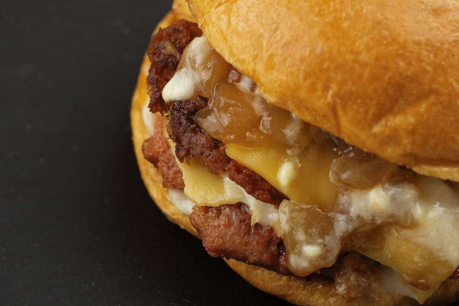 Burger GrinGrin, la nueva hamburguesa estilo carne ideal para hacer en smash
