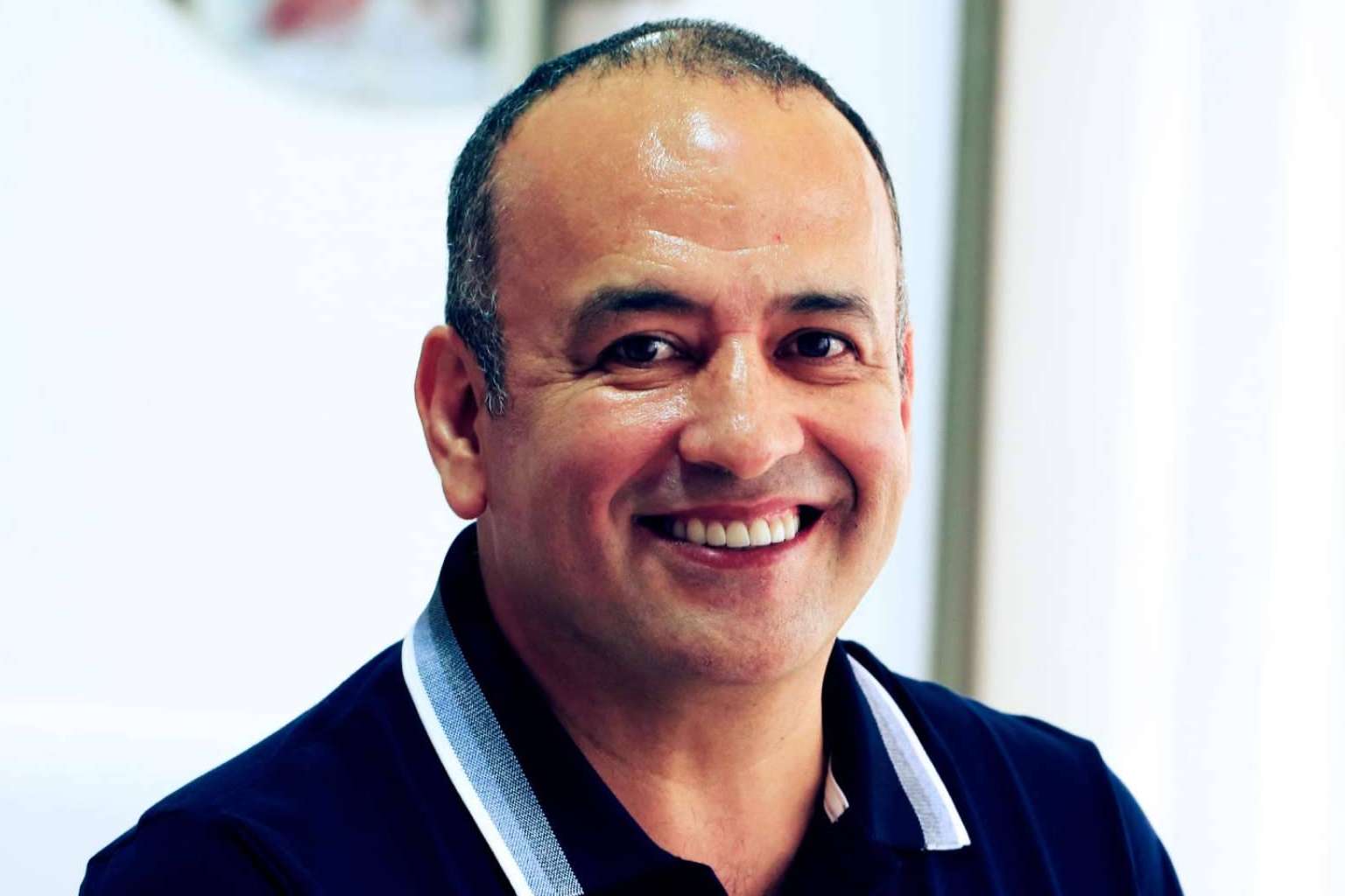 Recuperar la sonrisa y funcionalidad a través de los implantes dentales de Odontología de Marlon Becerra
