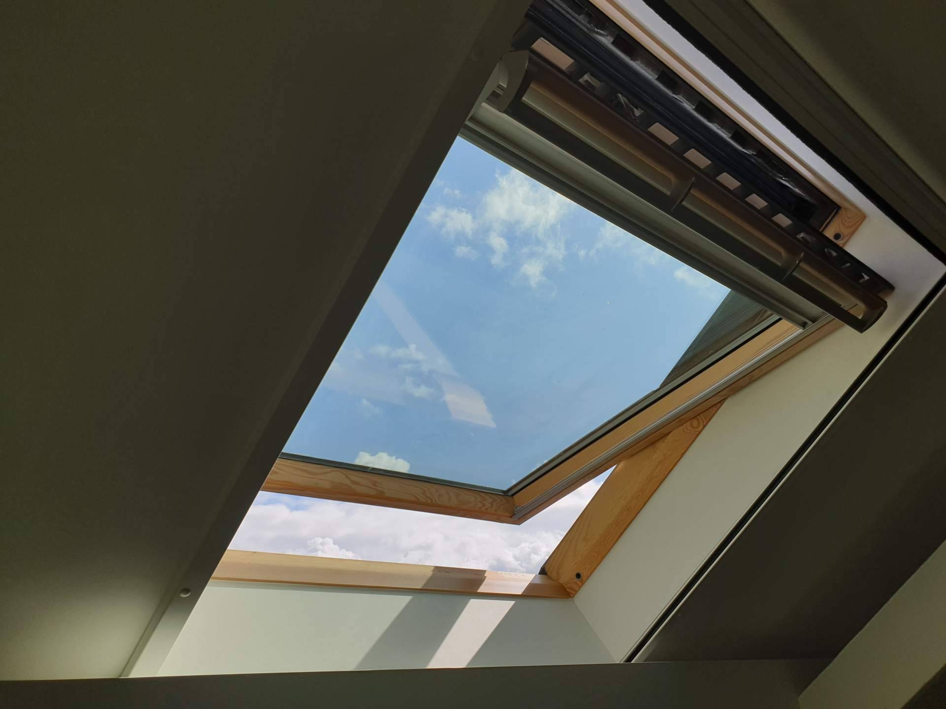 Las características de las ventanas Velux, de la mano de Cerramientos Zaragoza