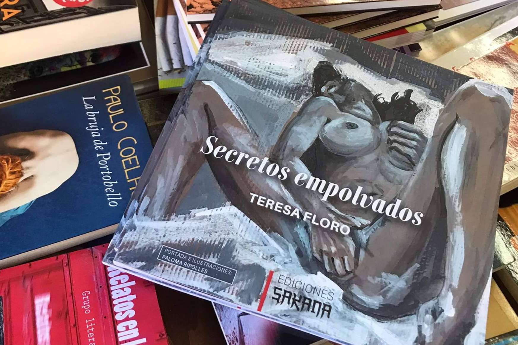 Los 'Secretos empolvados' se infiltran como lectura en las noches furtivas y estivales
