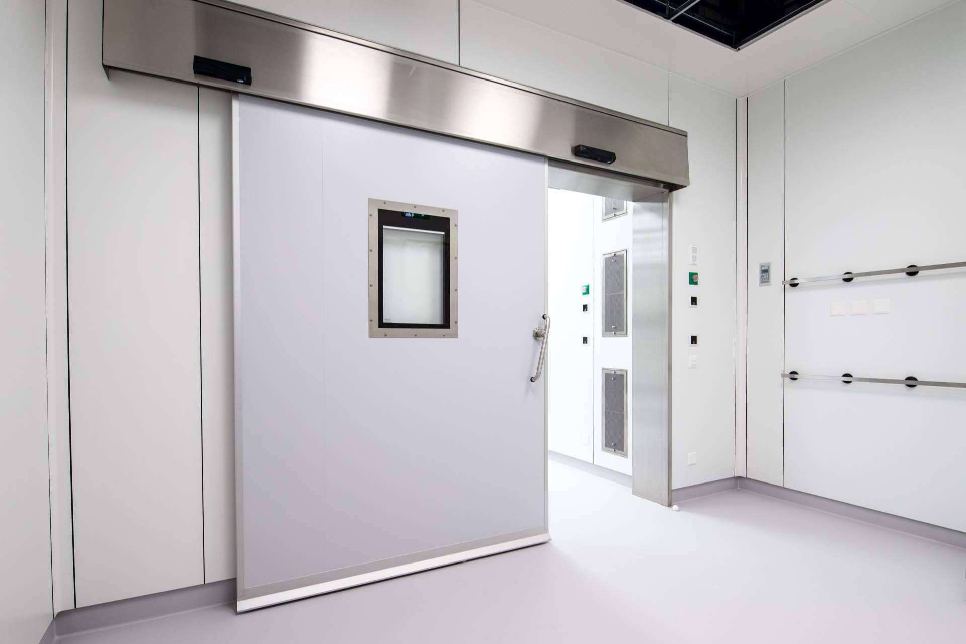 ASSA ABLOY Entrance Systems es un socio de confianza para accesos automáticos y muelles de carga