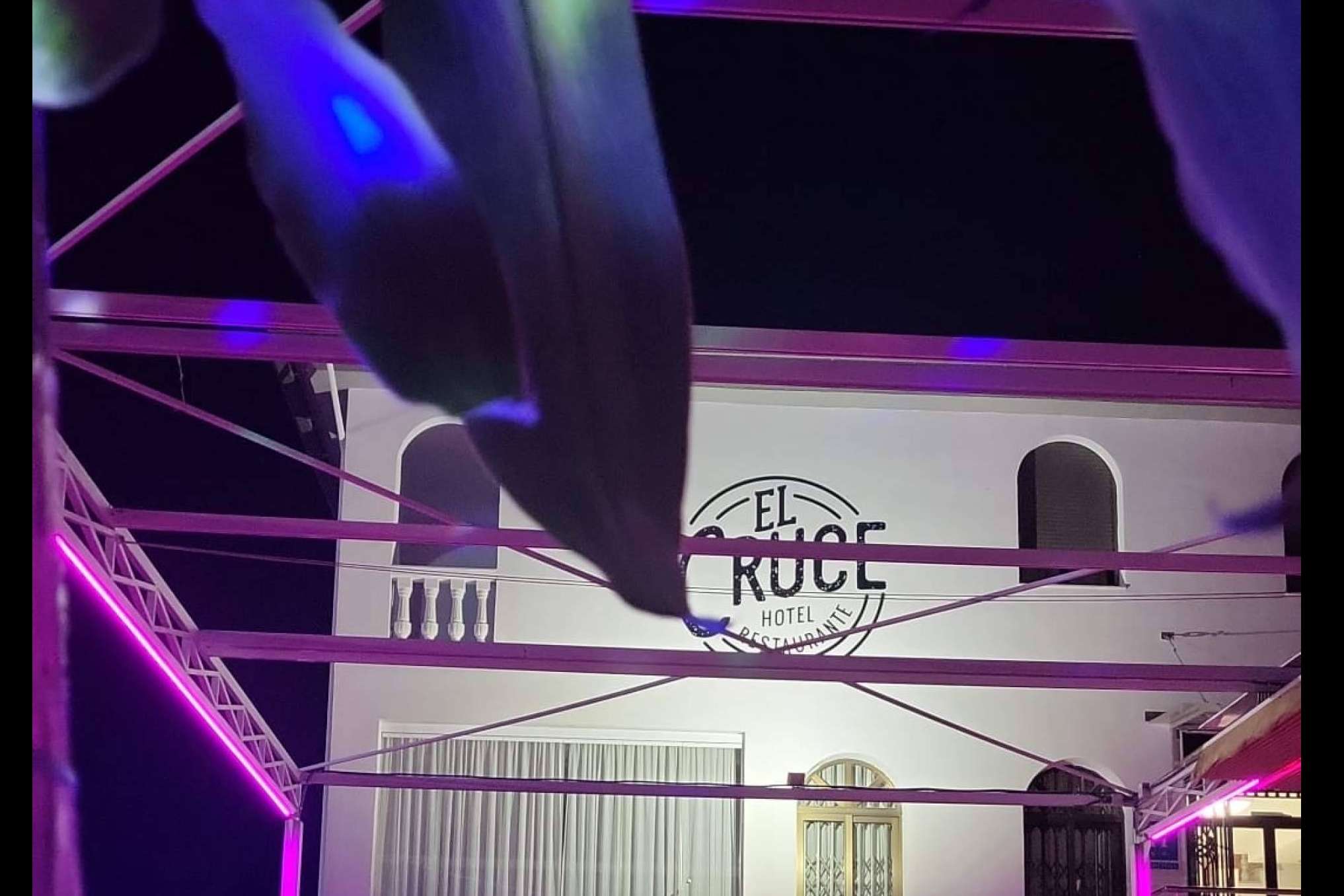 El lugar perfecto para deleitarse con la cocina mediterránea en el trayecto Granada-Málaga, Hotel Restaurante El Cruce