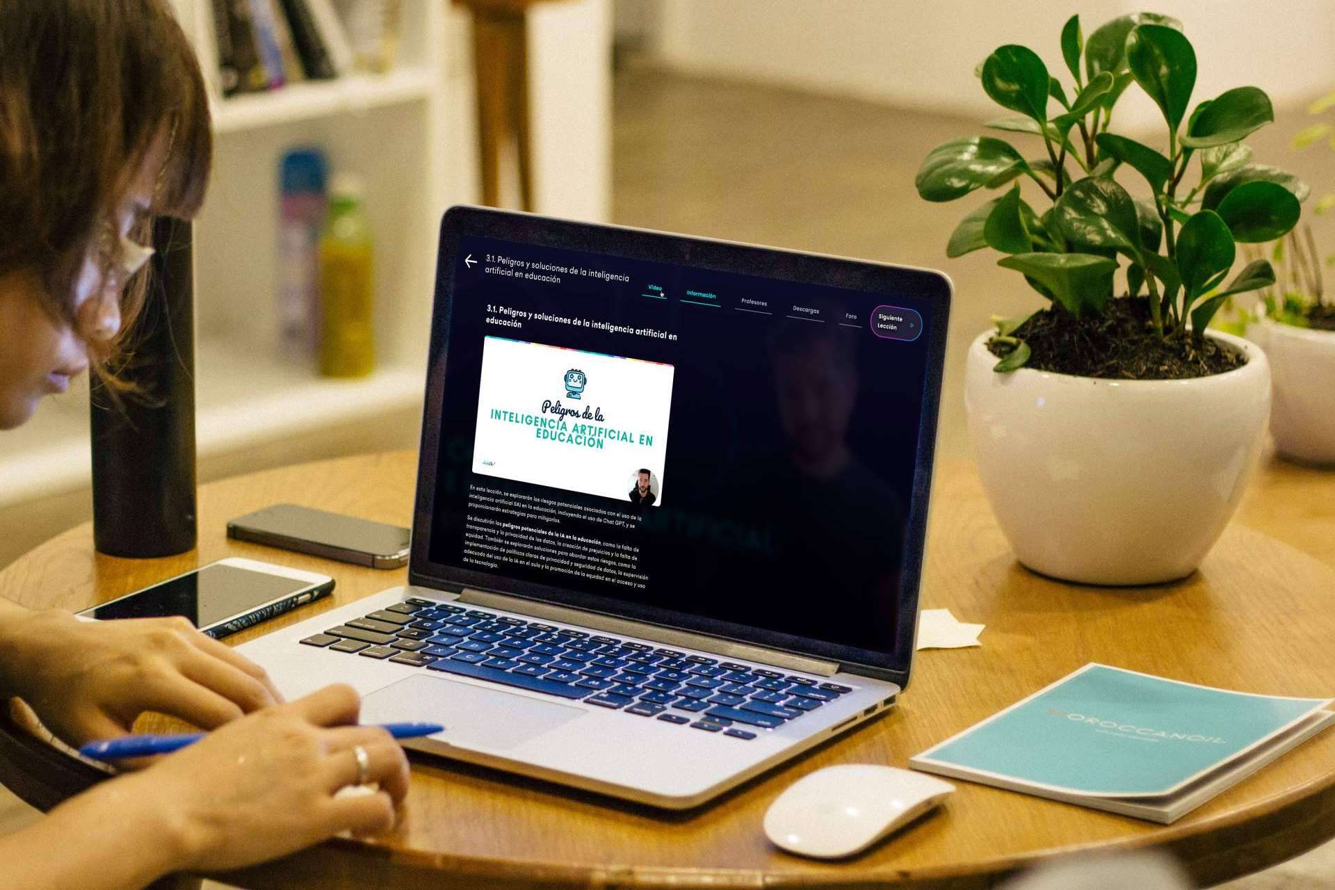 Kumubox y la importancia de la formación actualizada del profesorado