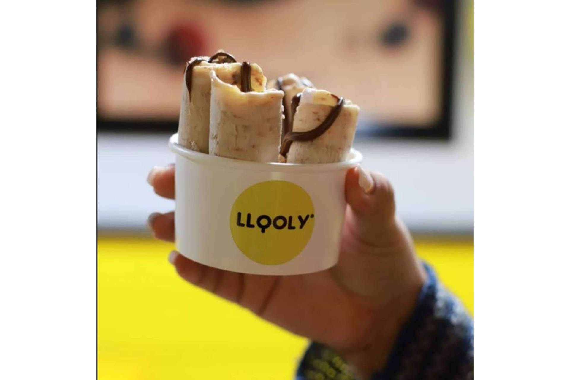 Rollitos de helados a la plancha personalizados de Llooly elaborados con ingredientes 100 % naturales