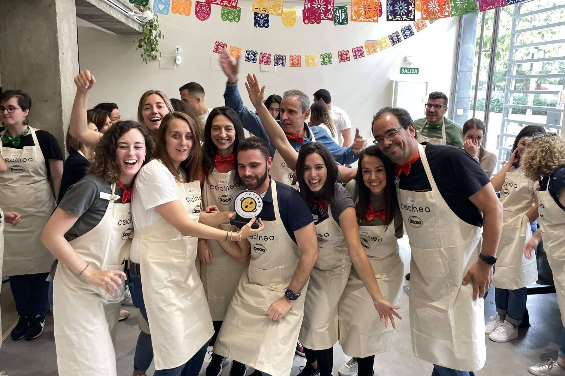 Cocinea organiza actividades de team building de cocina para empresas