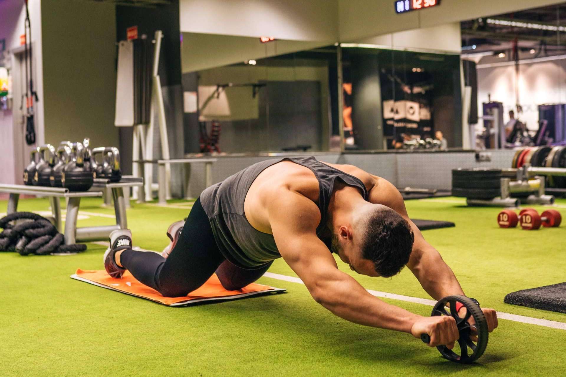 Entrenamiento para principiantes en el gimnasio en VivaGym