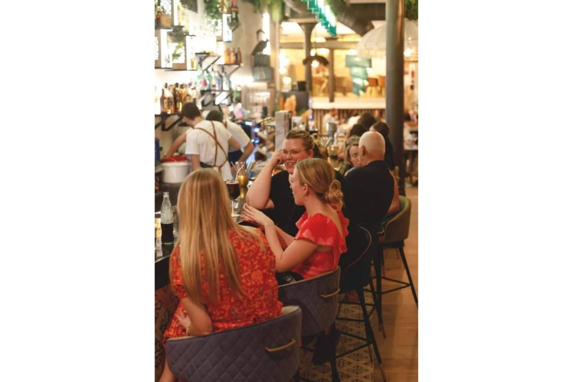 Conocer todos los detalles de la inauguración del nuevo restaurante Sabanna