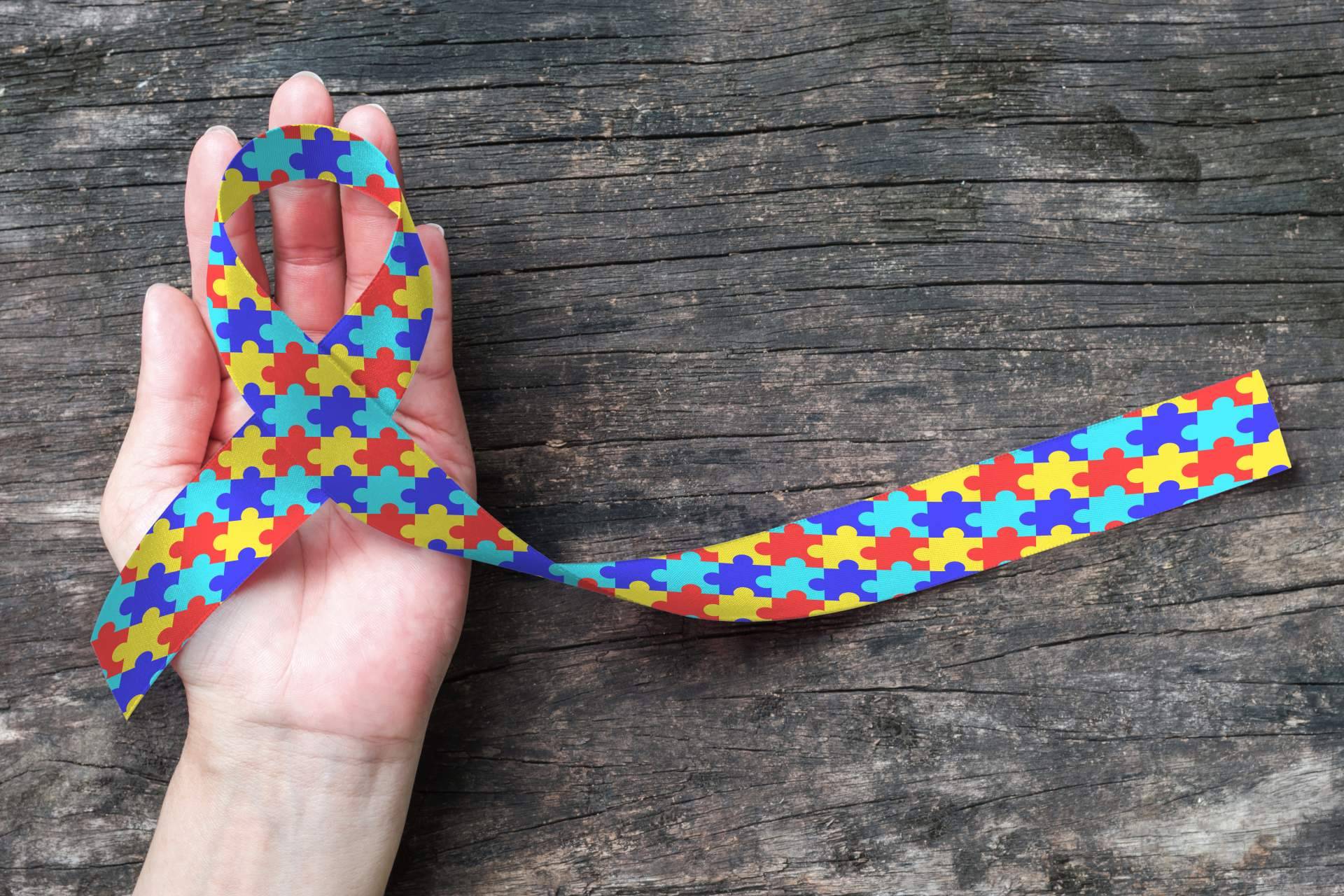Una revista en línea de América Latina que se enfoca en el autismo y sus necesidades, Autism Online Magazine
