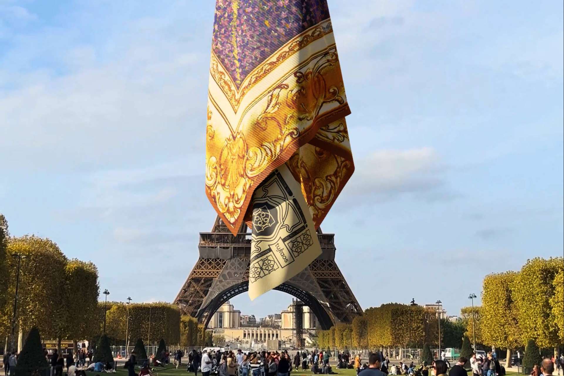 En la cuna de la Alta Costura, debut triunfal en París, con Tukaos