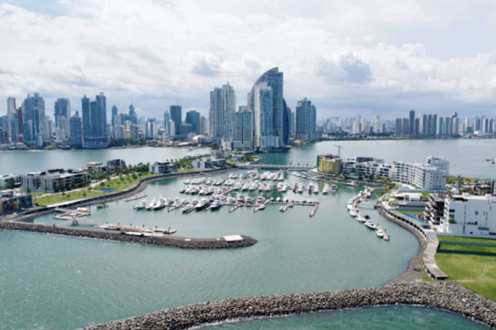 ¿Invertir en Panamá desde el exterior? Grupo Los Pueblos lo hace posible