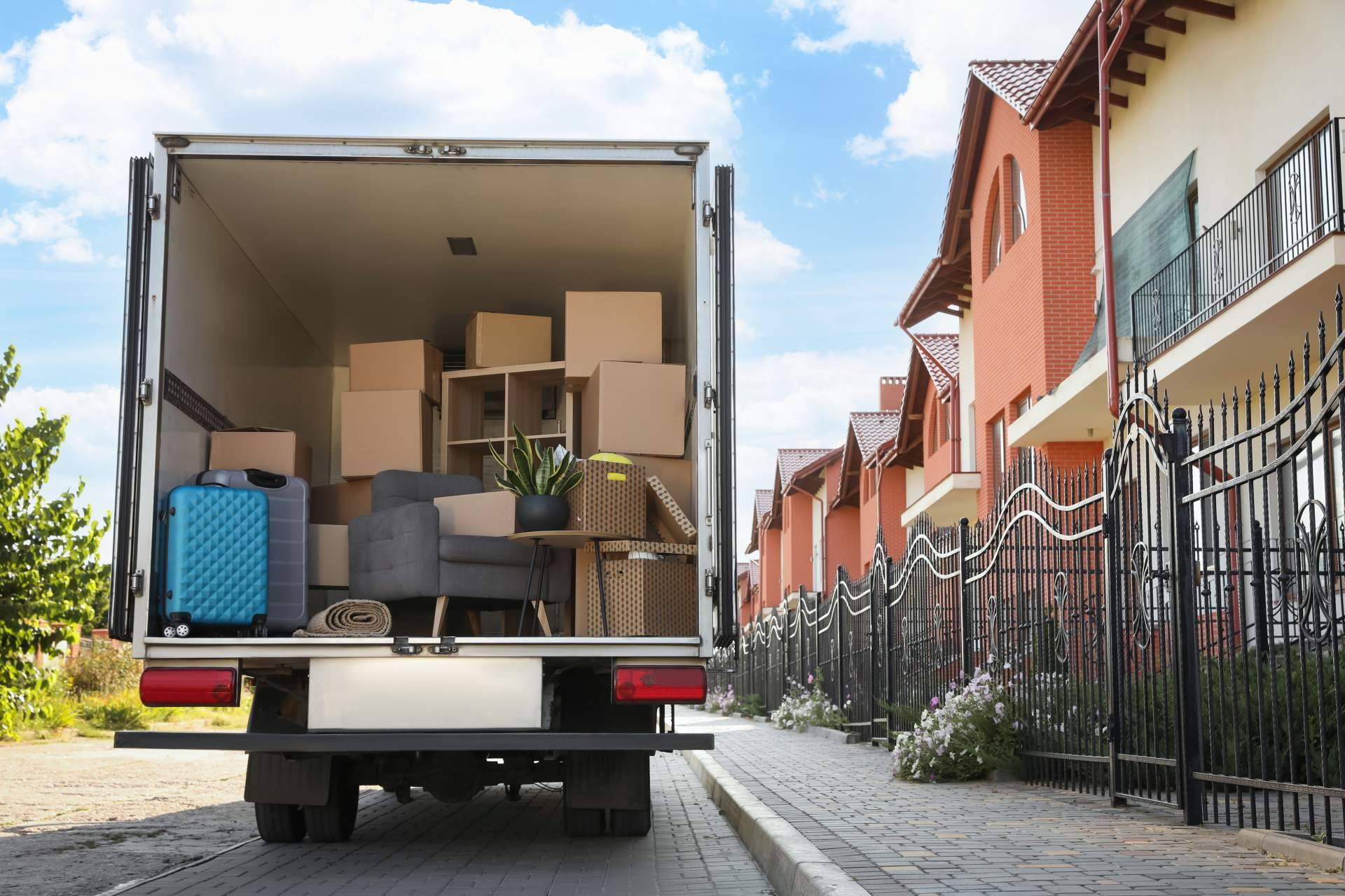 Buscar servicios de mudanzas en Coruña con Mudanzas El Chapo