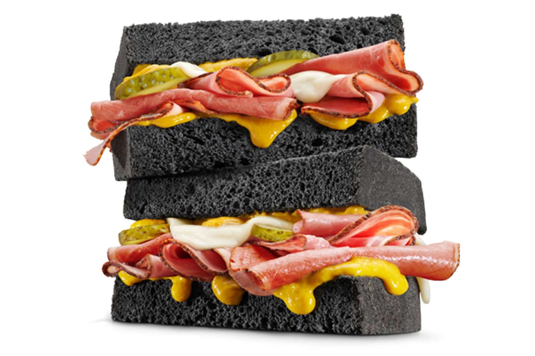 Básico llega a Madrid con sus originales sándwiches a domicilio