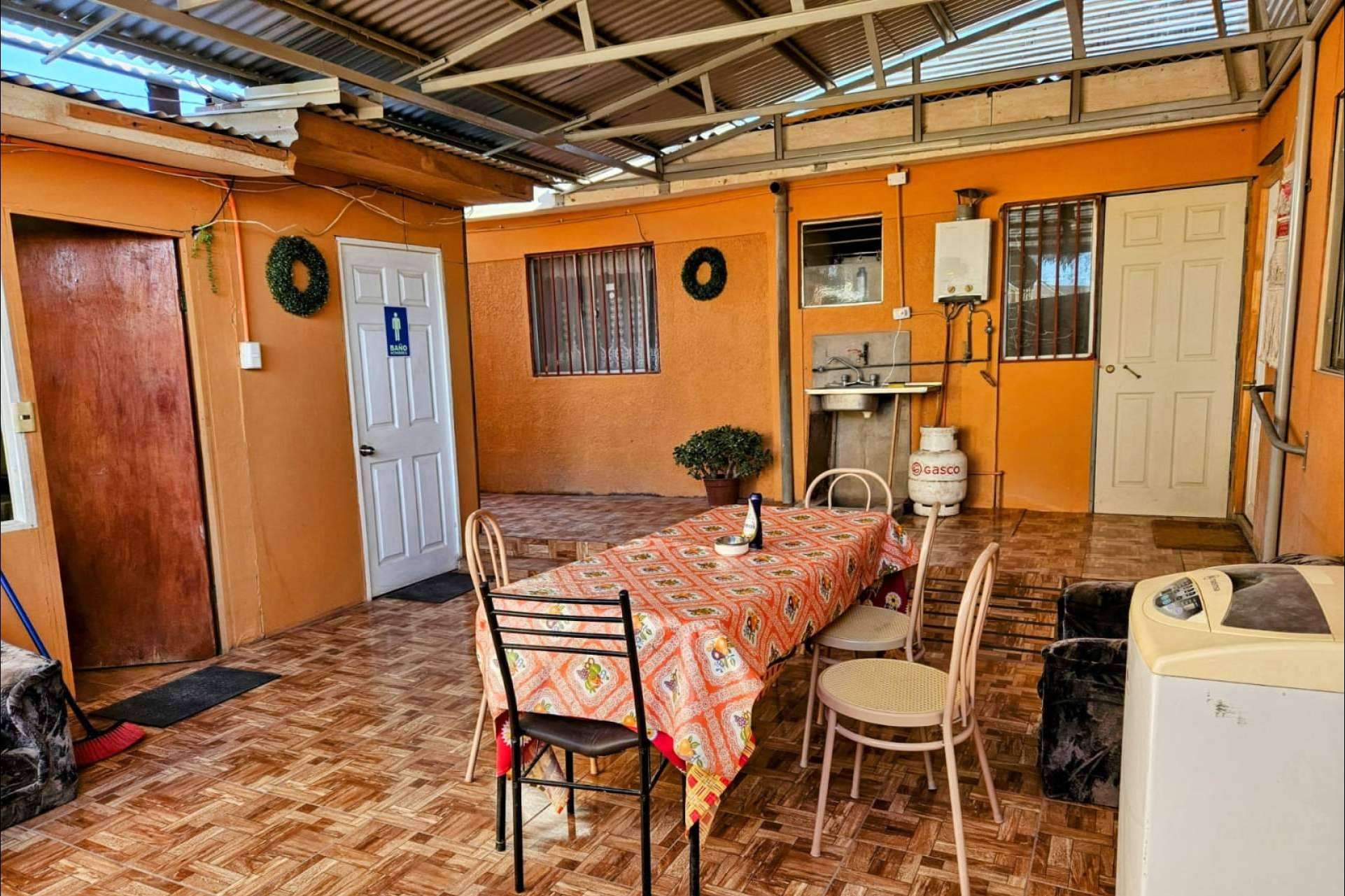 Alojarse en Residencial Baquedano; tranquilidad en un pueblo con mucha riqueza cultural