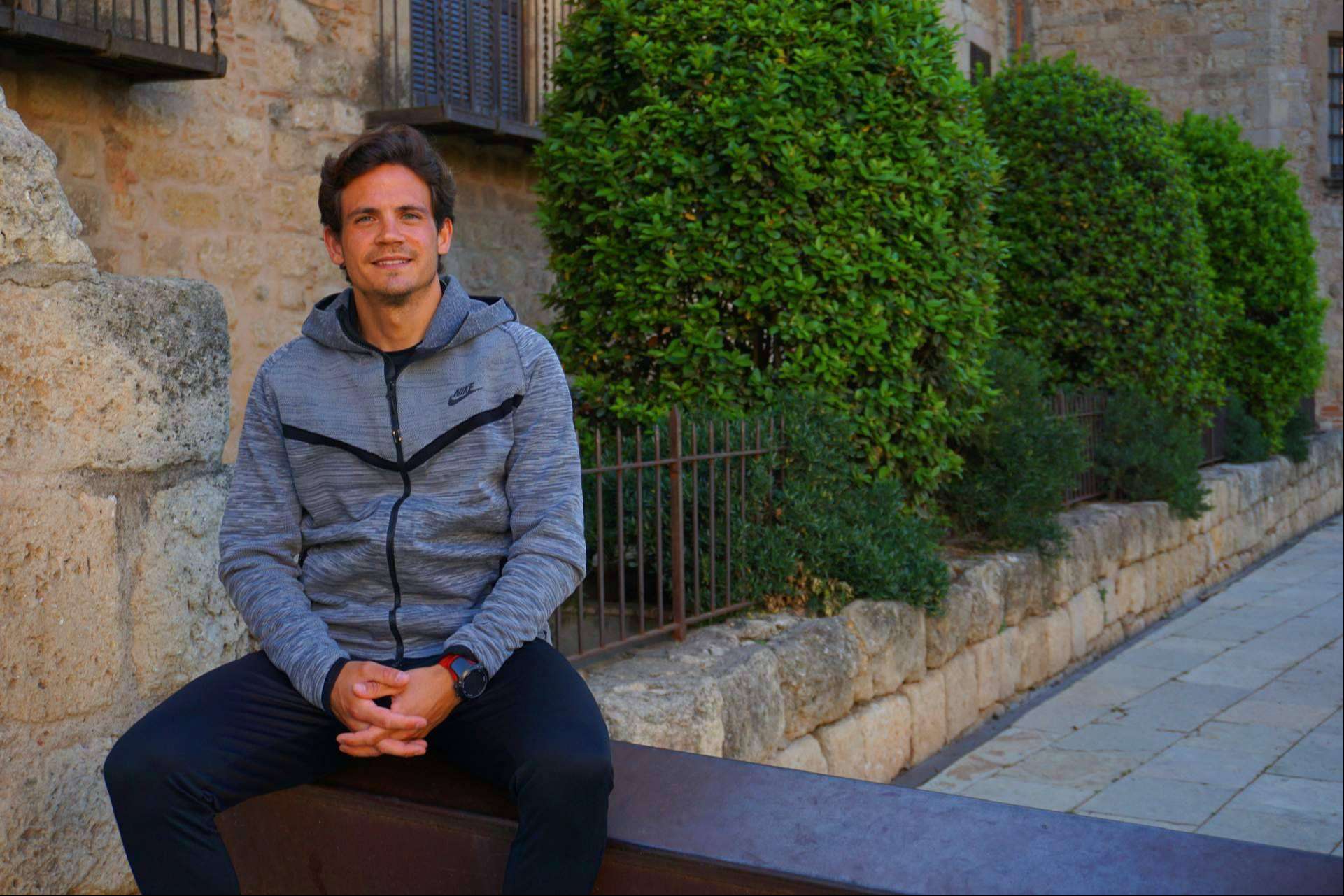 Manel Pardo, un entrenador personal Sant Cugat de referencia, enseña su rutina de ejercicios para 2024