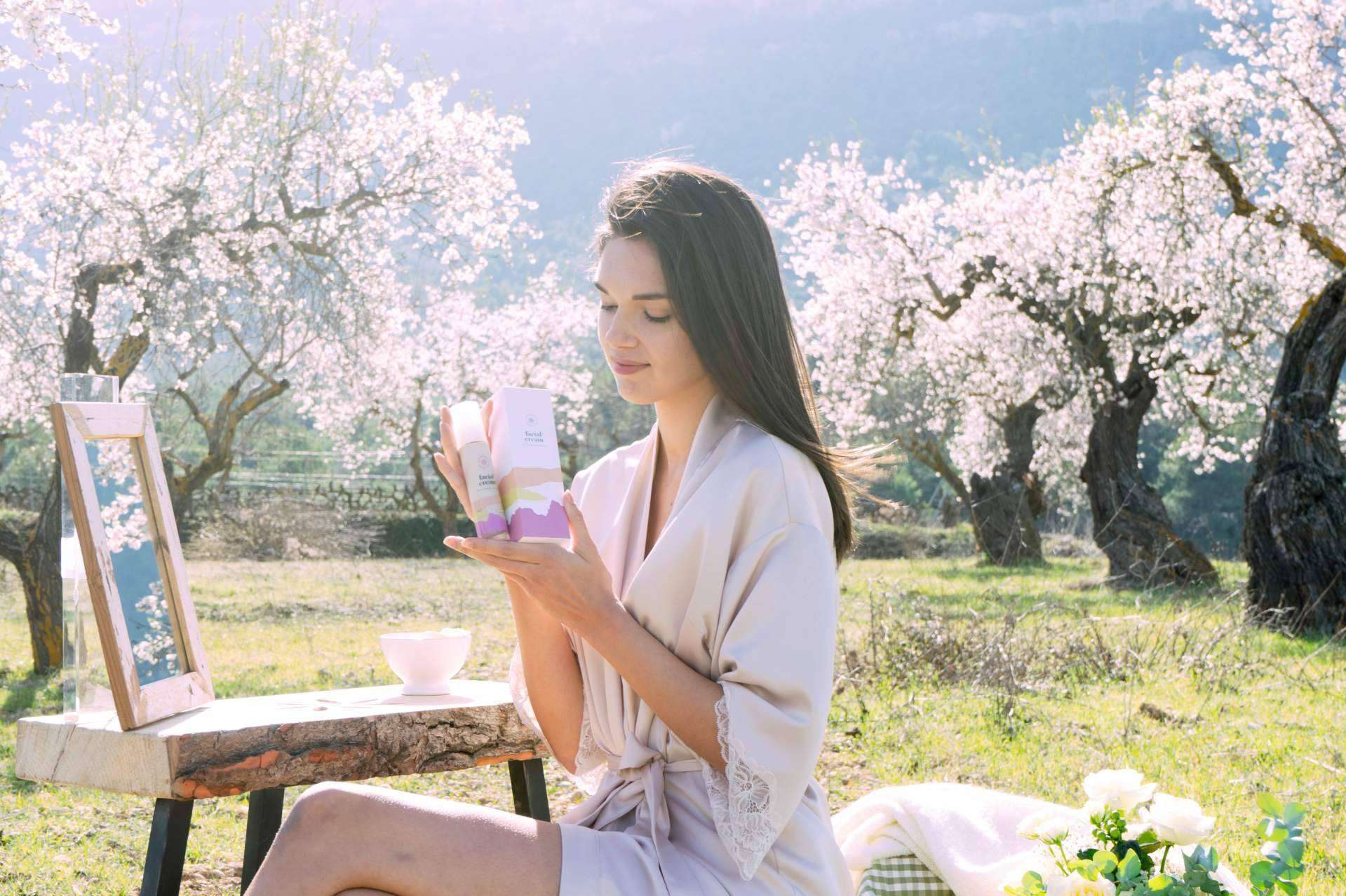 La nueva crema facial con extracto de uva y avellana de Nina Priorat
