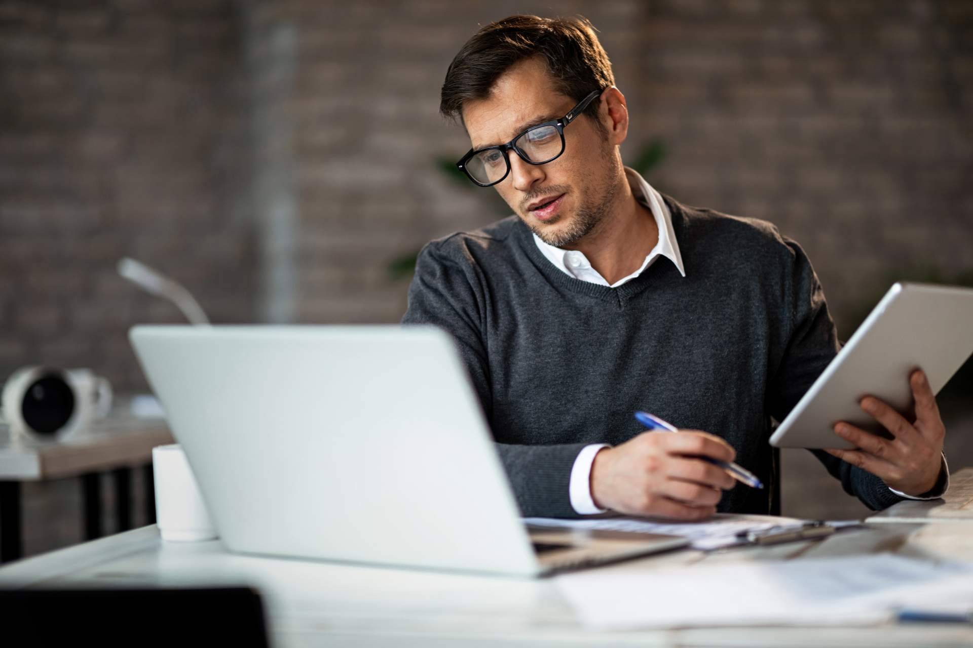 ¿Cómo es el servicio de MAD Cloud Consulting para garantizar una gestión de activos inteligente?