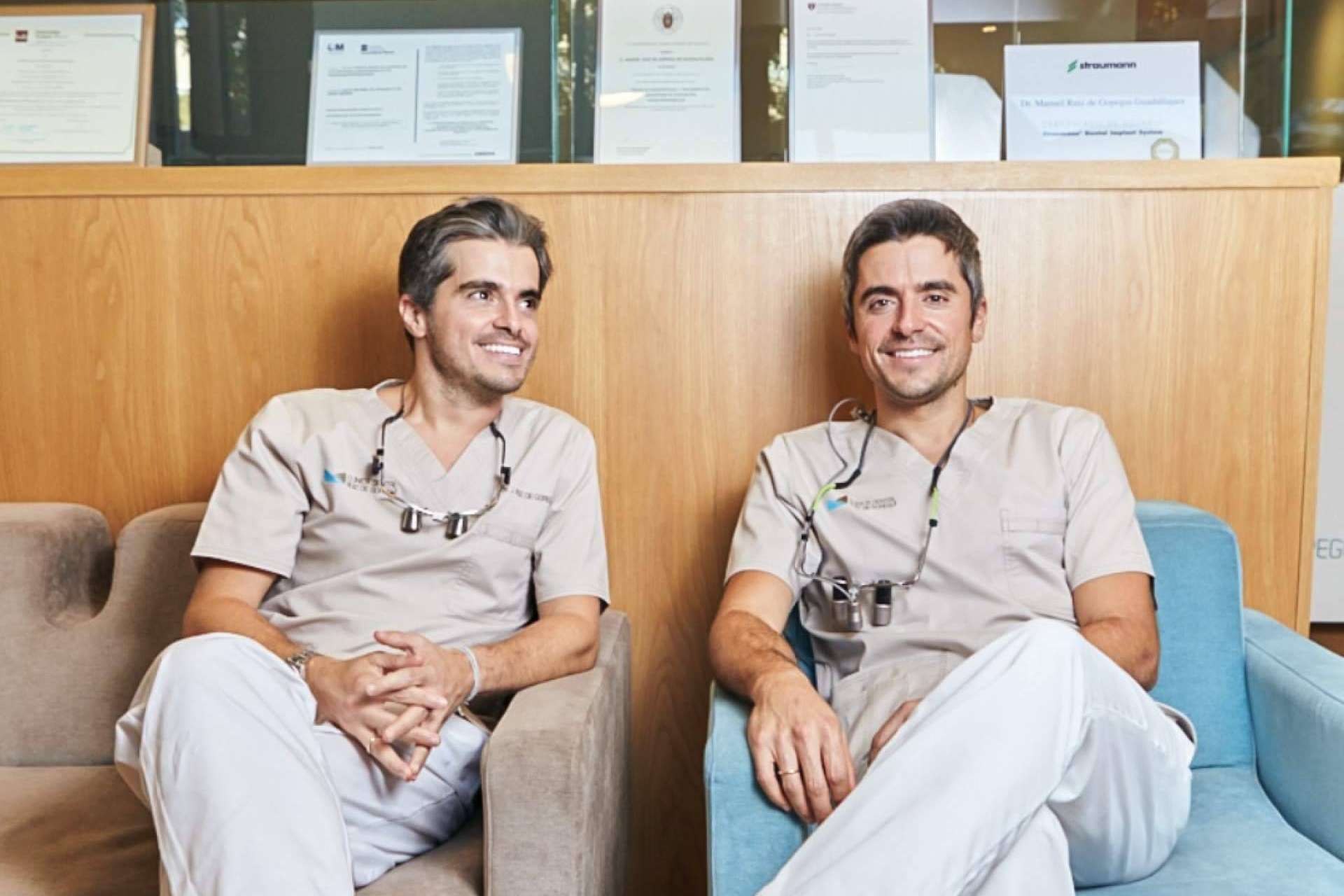 Clínica Dental Ruiz de Gopegui explica cómo evitar la periimplantitis