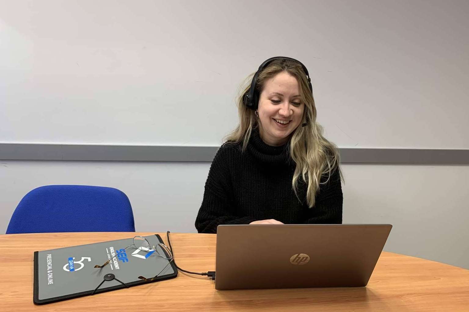 Los cursos de inglés online por videoconferencia en directo que ofrece Seif English Academy