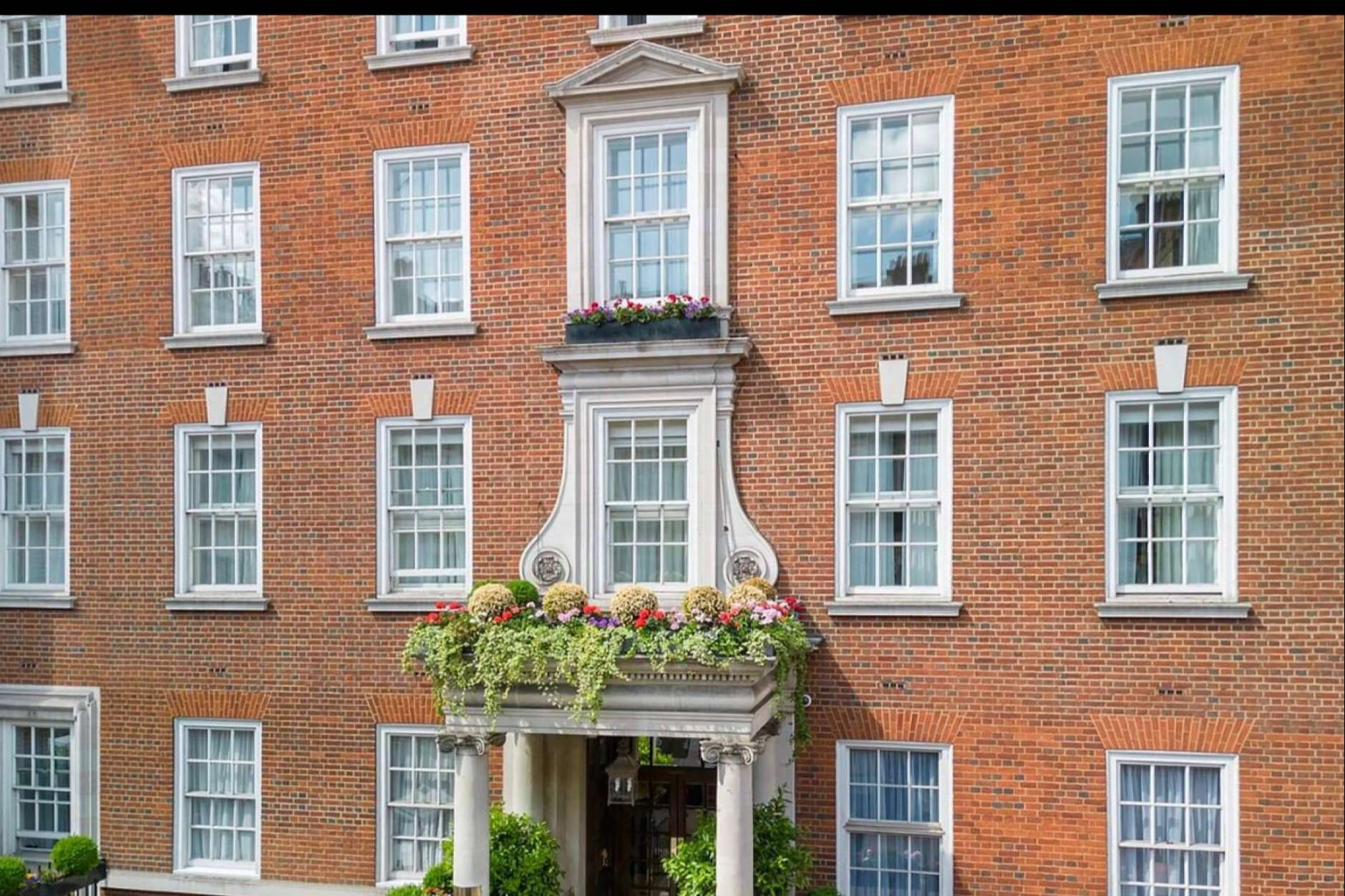El acceso al lujo de Mayfair se facilita a través de los servicios de EI2VALUE Property