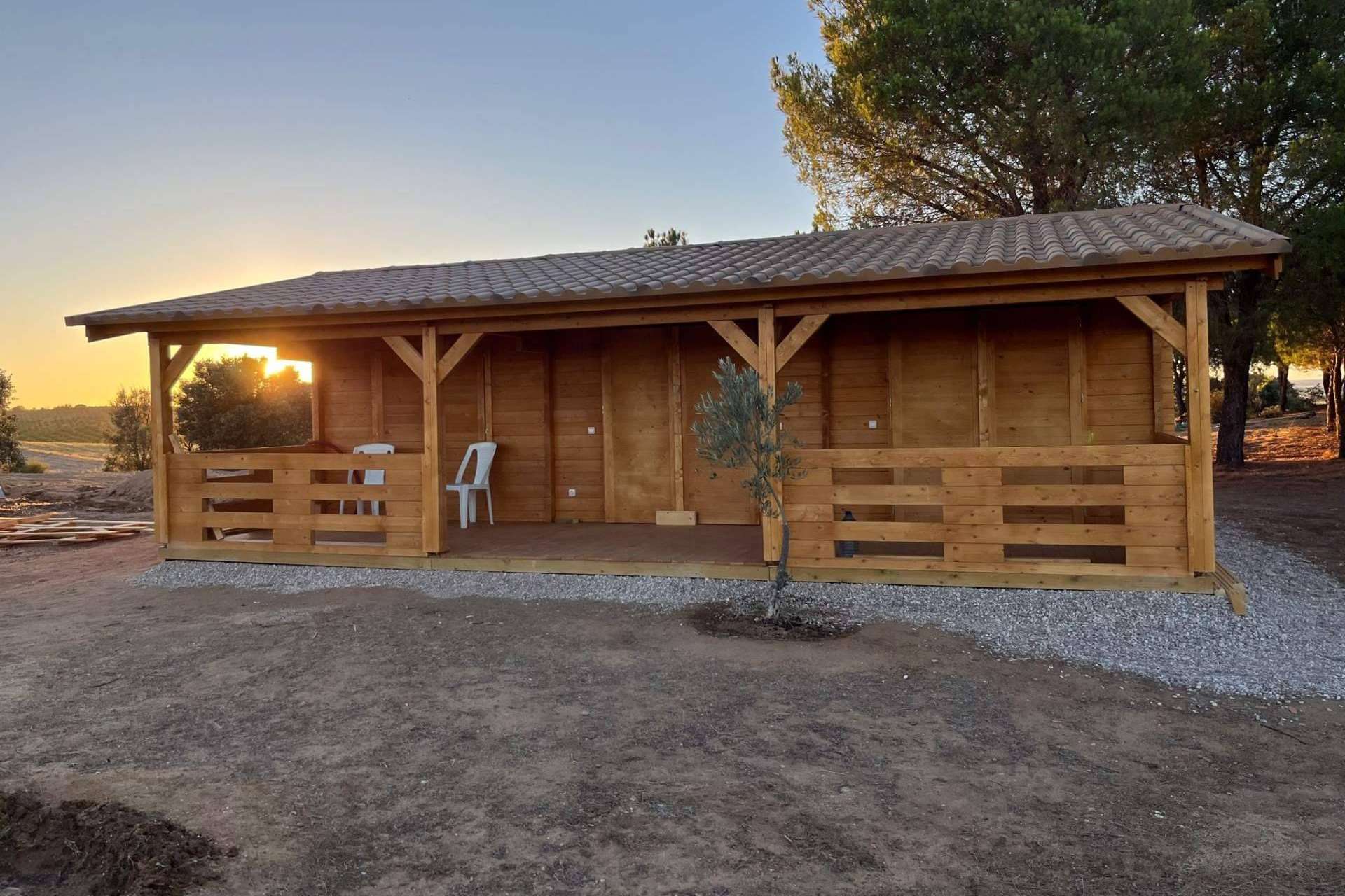 Casas de Madera Bálticas garantiza la calidad de la madera en la fabricación de casas para cualquier tipo de terreno