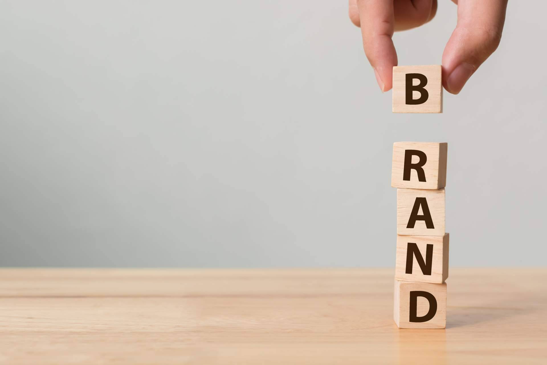 ¿Dónde encontrar especialistas en branding y newsletter? Khumbu