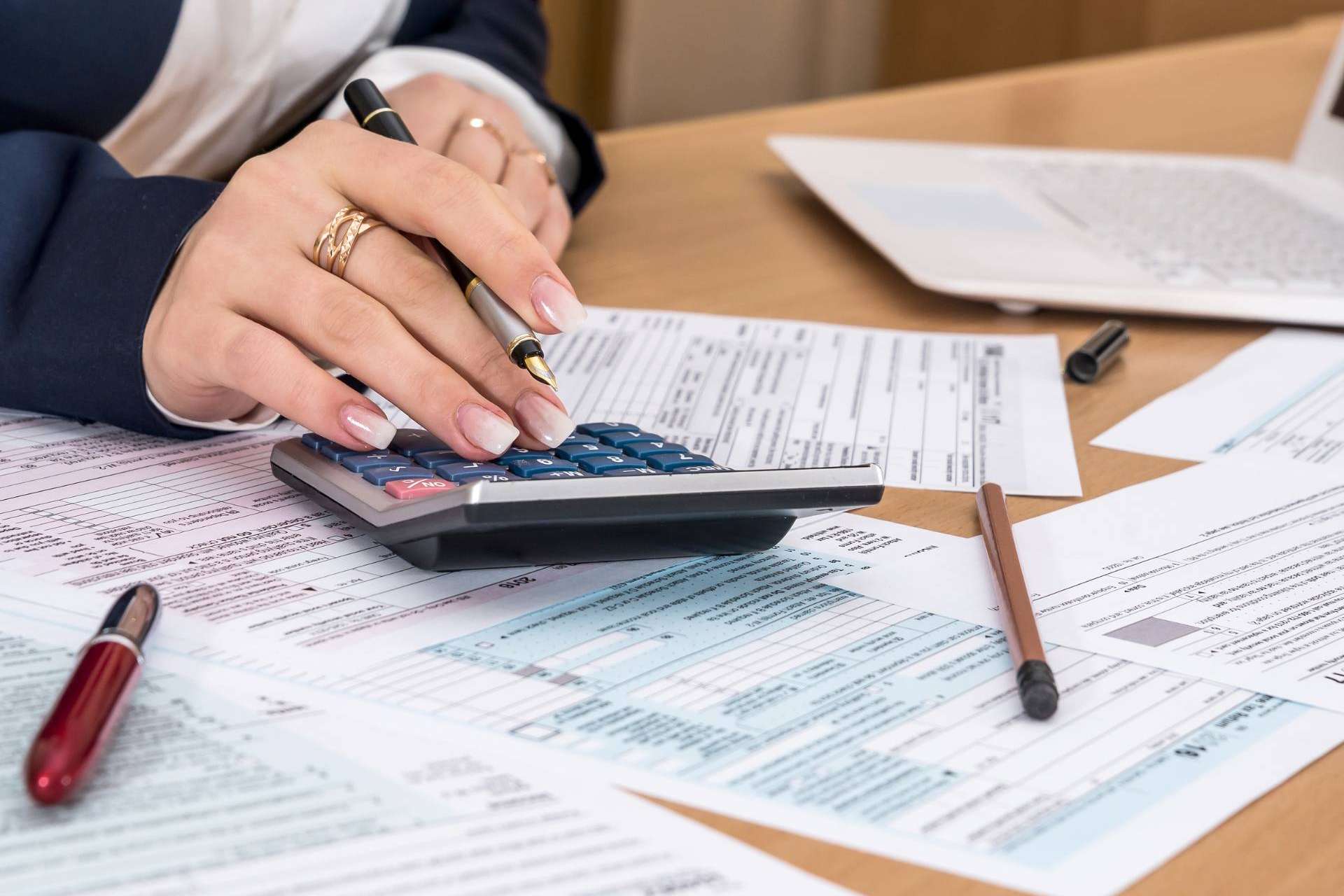 Maximizar los incentivos fiscales para pymes en el IRPF con la ayuda de Consultax