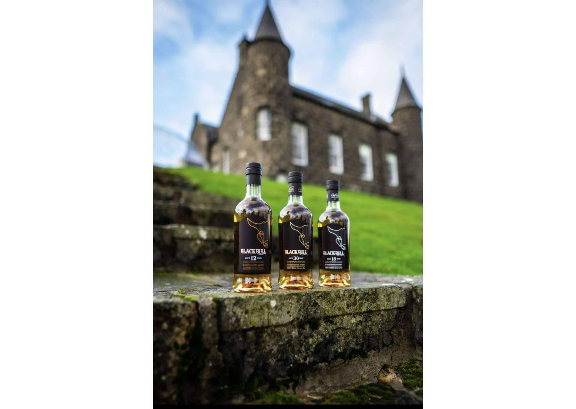 Black Bull Whisky, presentado en España por Duncan Taylor Distillery