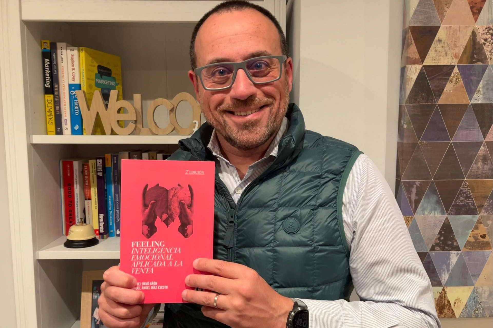 Los expertos recomiendan estos 3 libros sobre ventas en 2024
