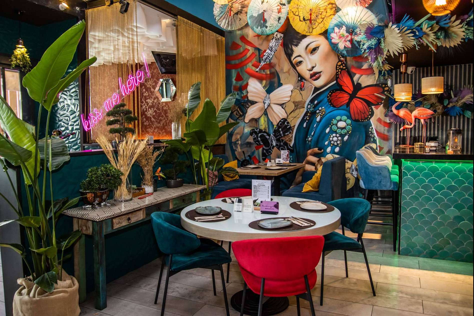 Restaurante Anonymo prepara una primavera de fantasía. ¡Cenas con espectáculo en directo para vivir Majadahonda!