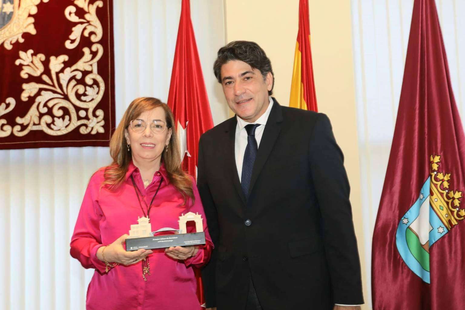 Los Premios de Cultura Hortaleza galardonan a Beatriz Luengo por su aportación a la cultura