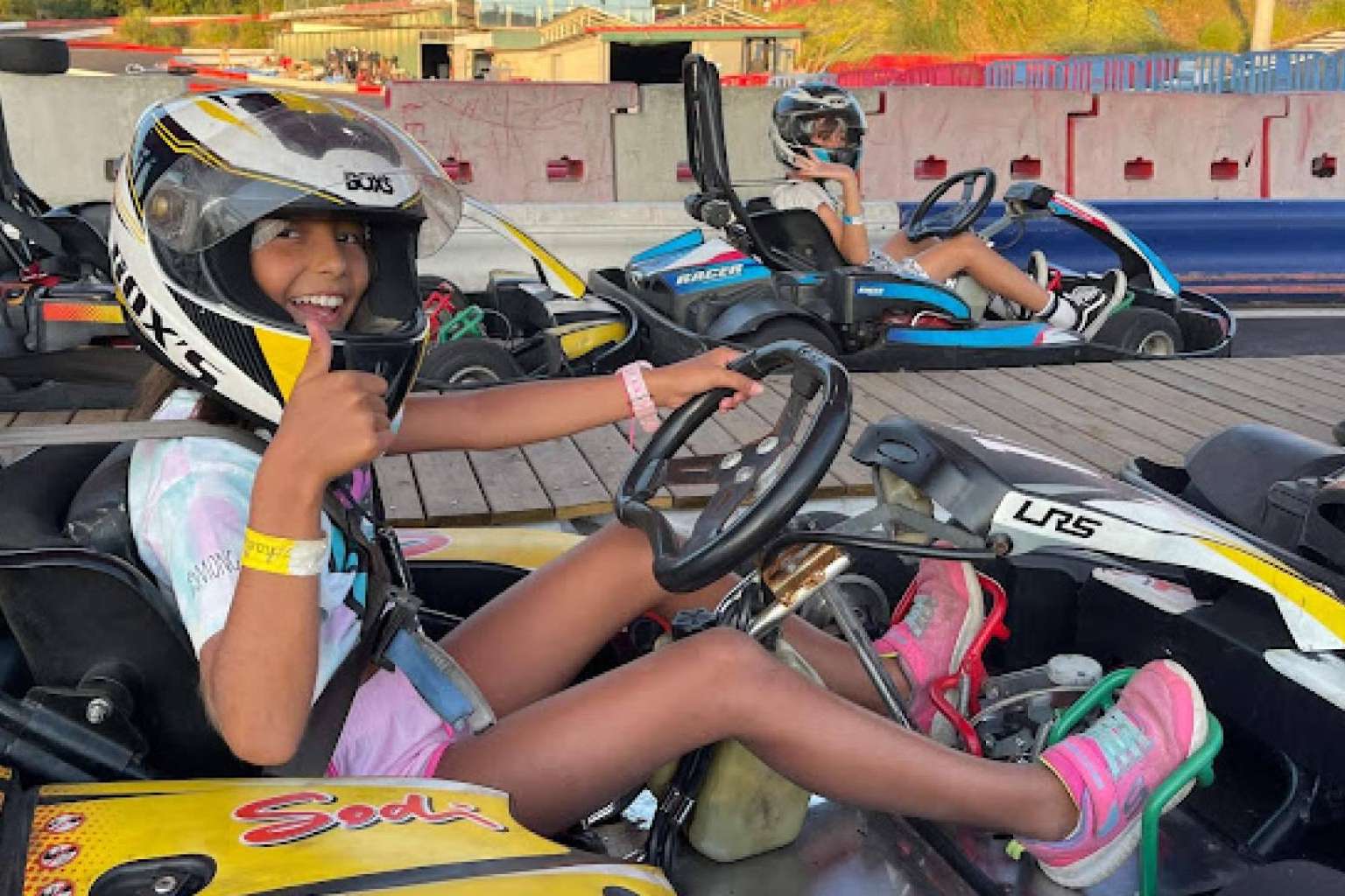 Diversión en familia y el primer kart acuático del mundo en Racing Dakart