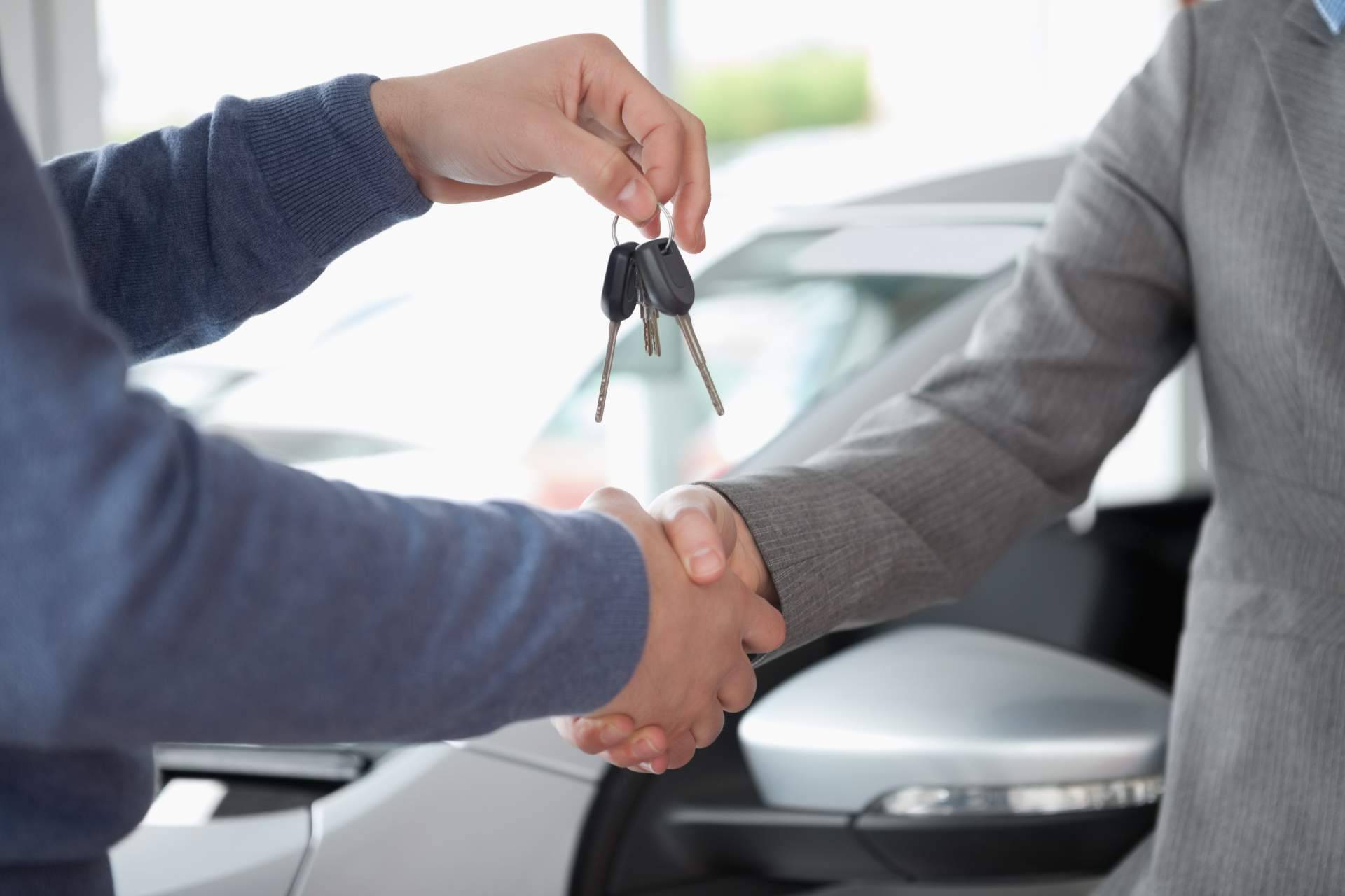 Reparación de mandos de coche y llaves con mando a distancia en EGINER
