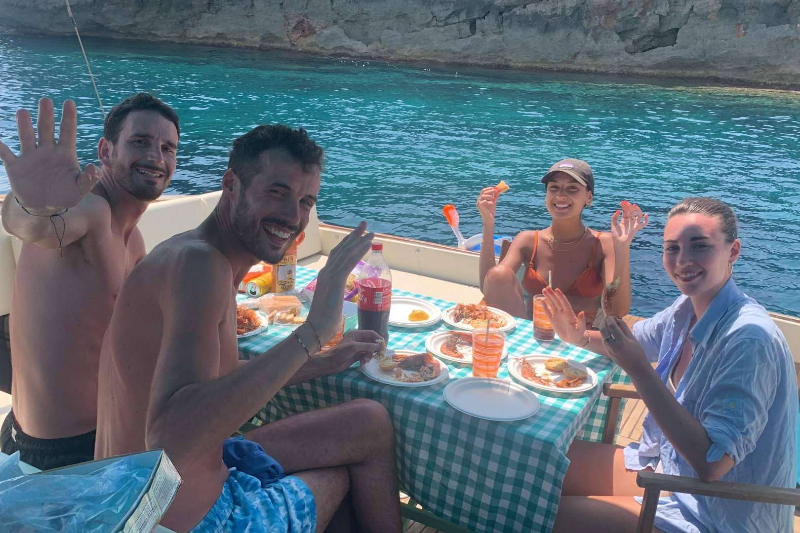 Vacaciones en barco; un lujo al alcance de todos con Ola Menorca