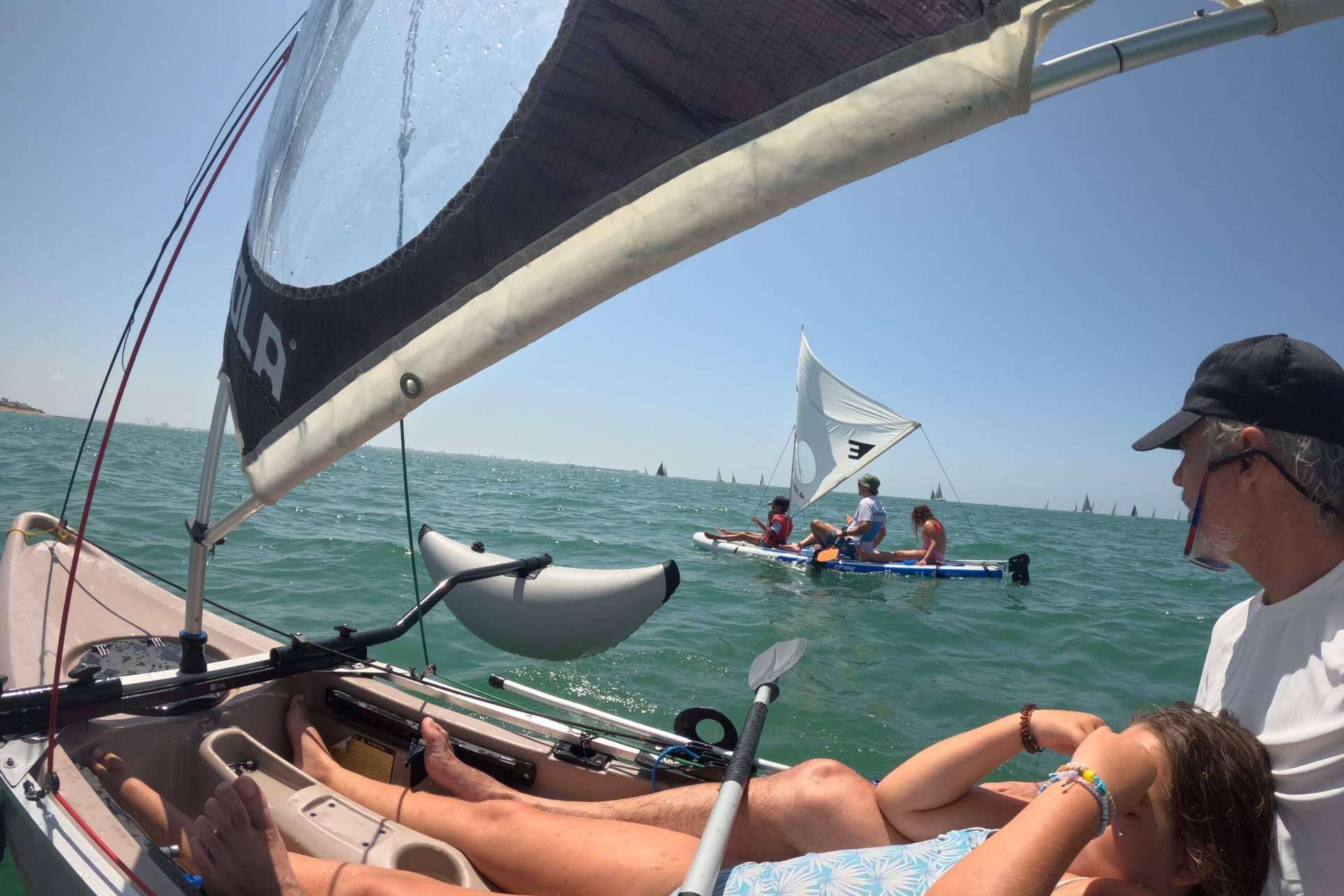 Los productos de EOLA permiten que personas de todas las edades practiquen kayak y paddle con vela
