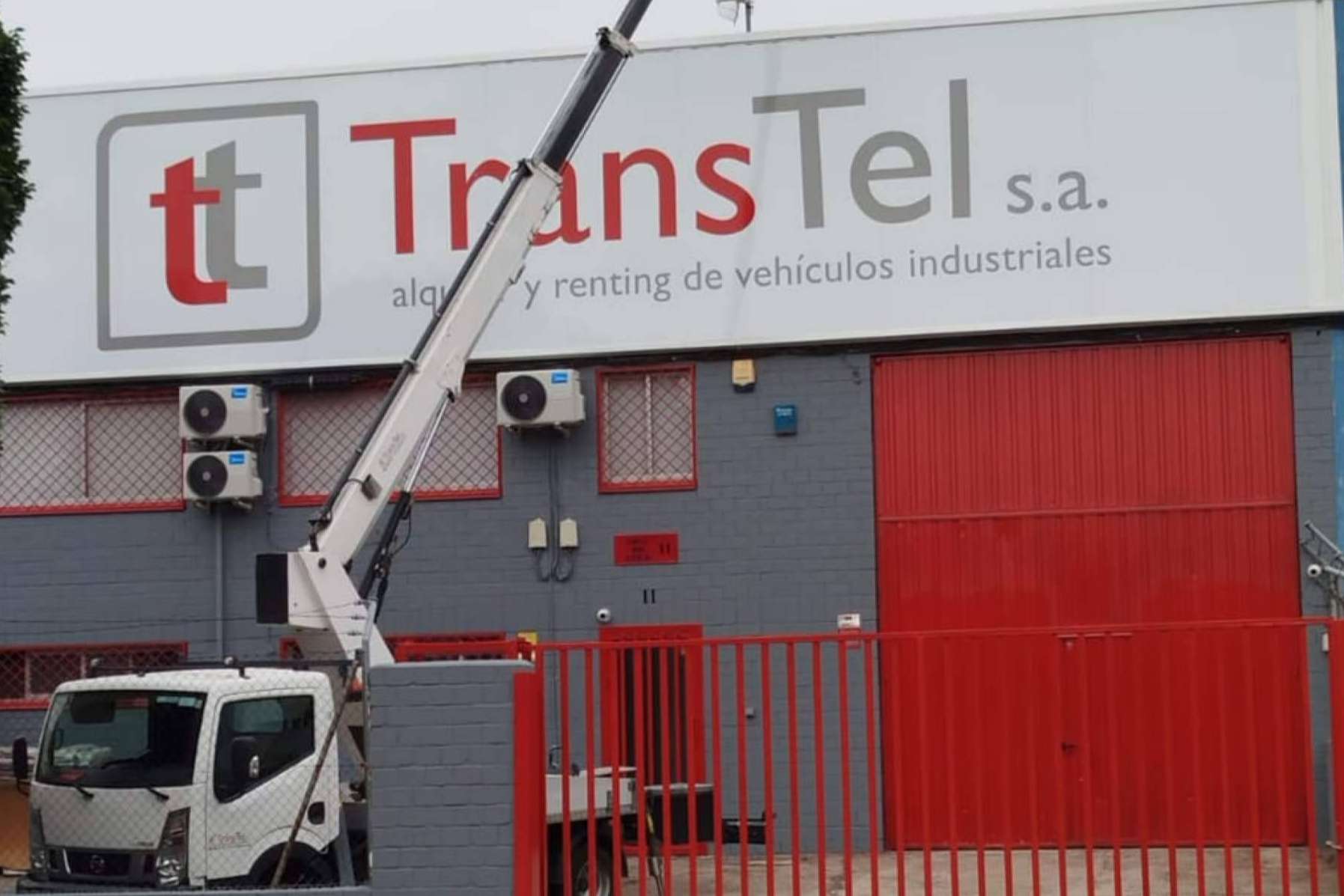 La empresa de alquiler y renting de vehículos industriales TransTel optimiza sus servicios en San Fernando de Henares