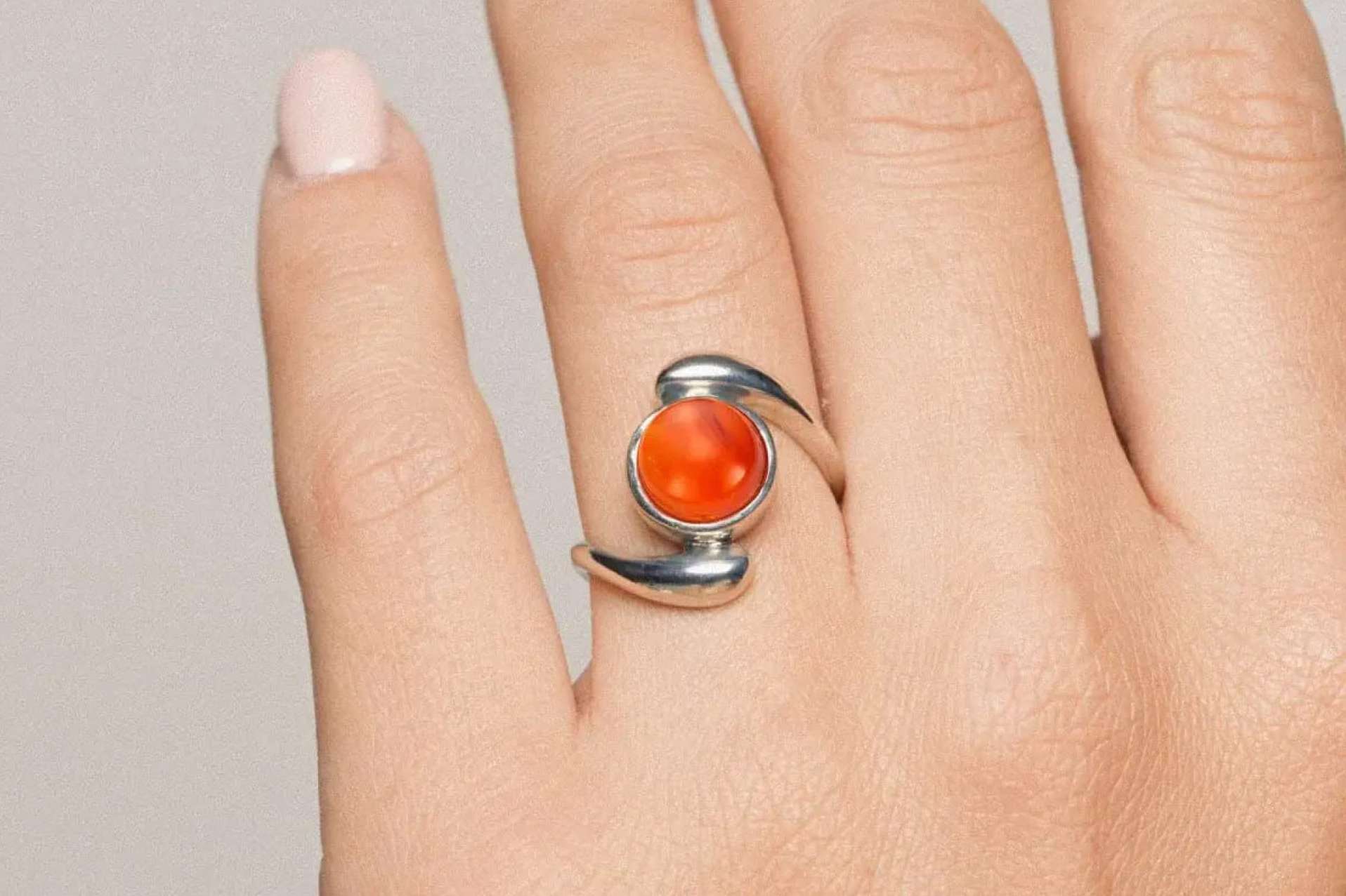 La variedad de anillos con piedra natural que se pueden conseguir en Stonbow