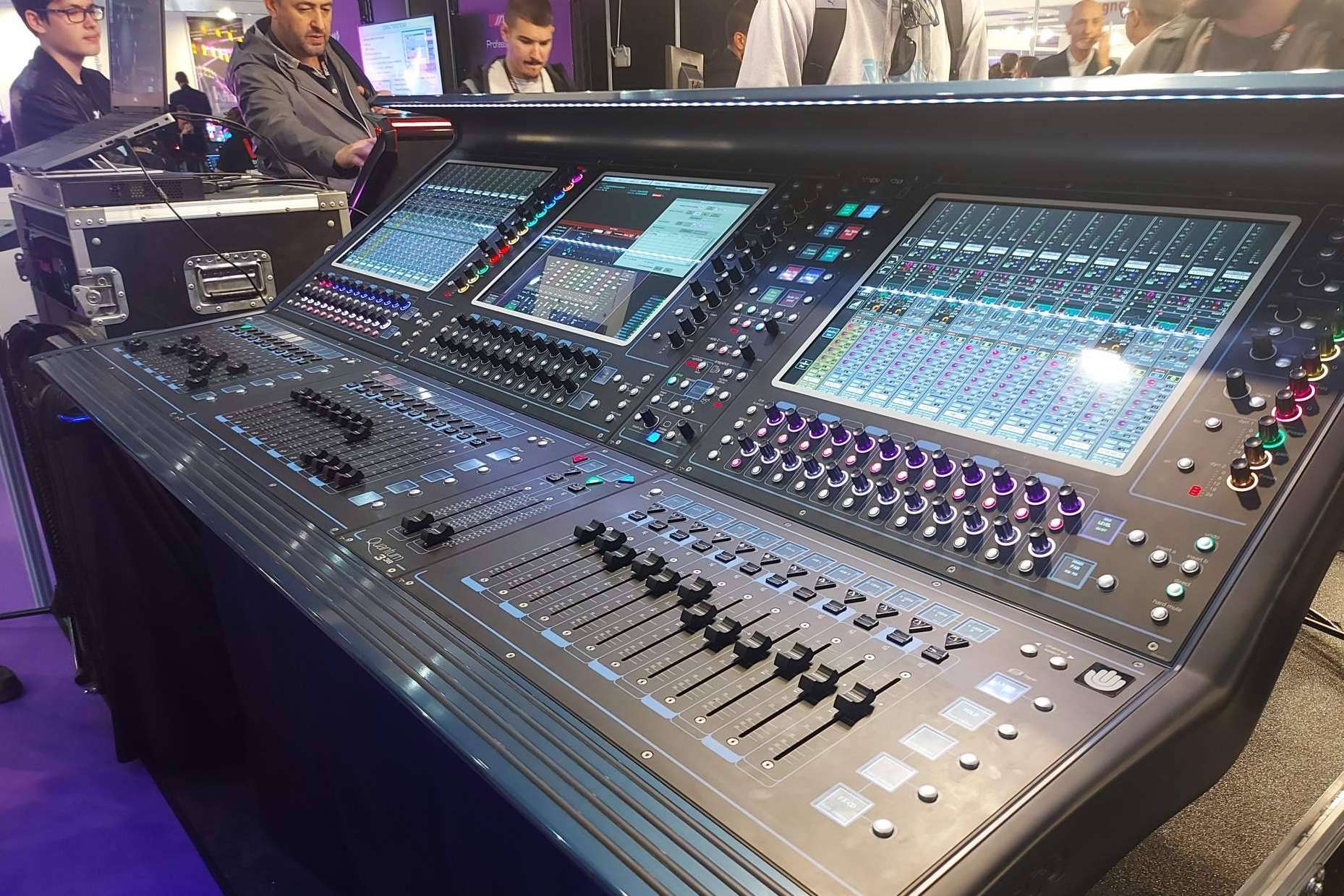 ASB Audiovisuals, expertos en alquiler de equipos de sonido y audiovisuales para eventos en Barcelona