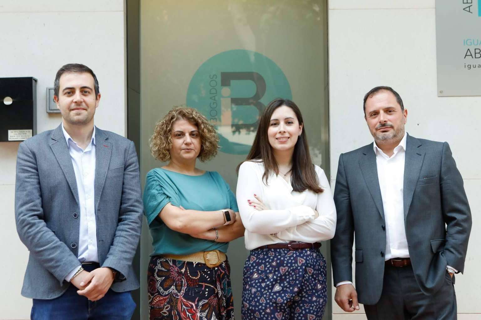 Igualada Belchí Abogados refuerza su especialización en derecho mercantil y concursal en Murcia