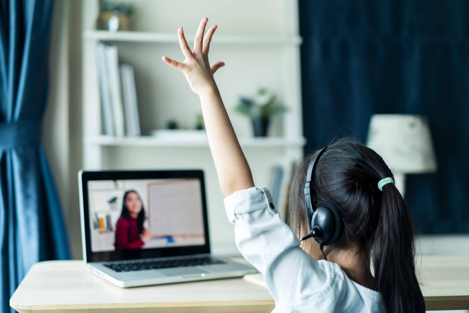 Preparando a los escolares para el futuro sin perder de vista el presente